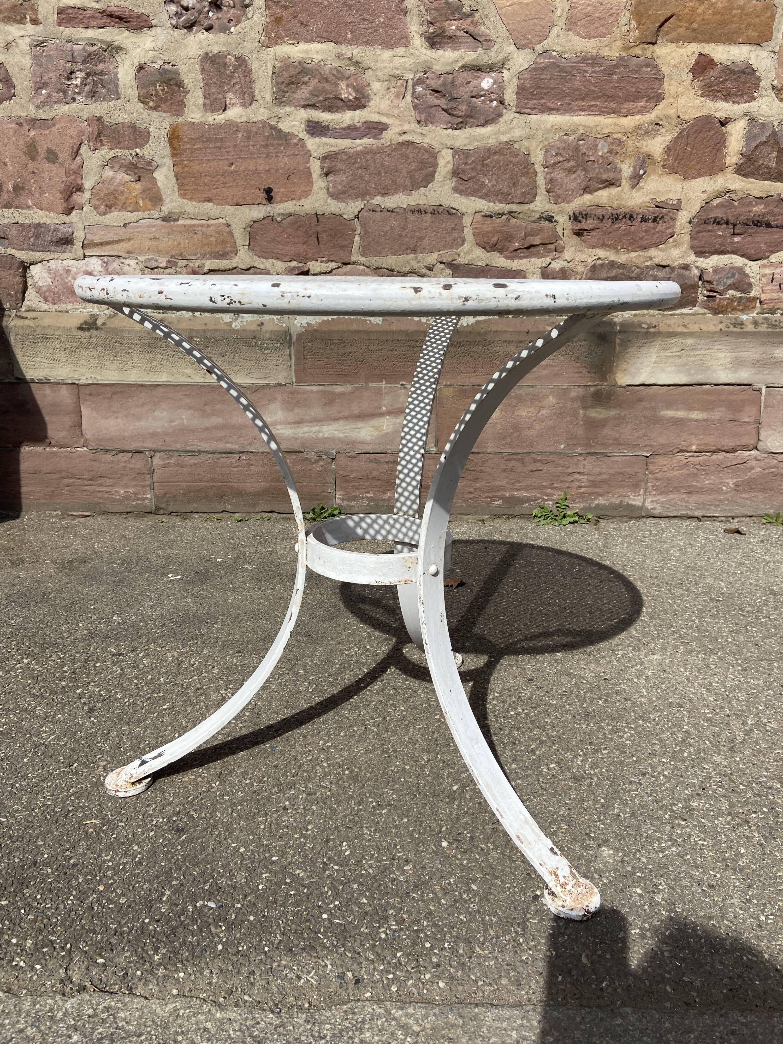 Pedestal table metal garden bistro 1950 vintage
