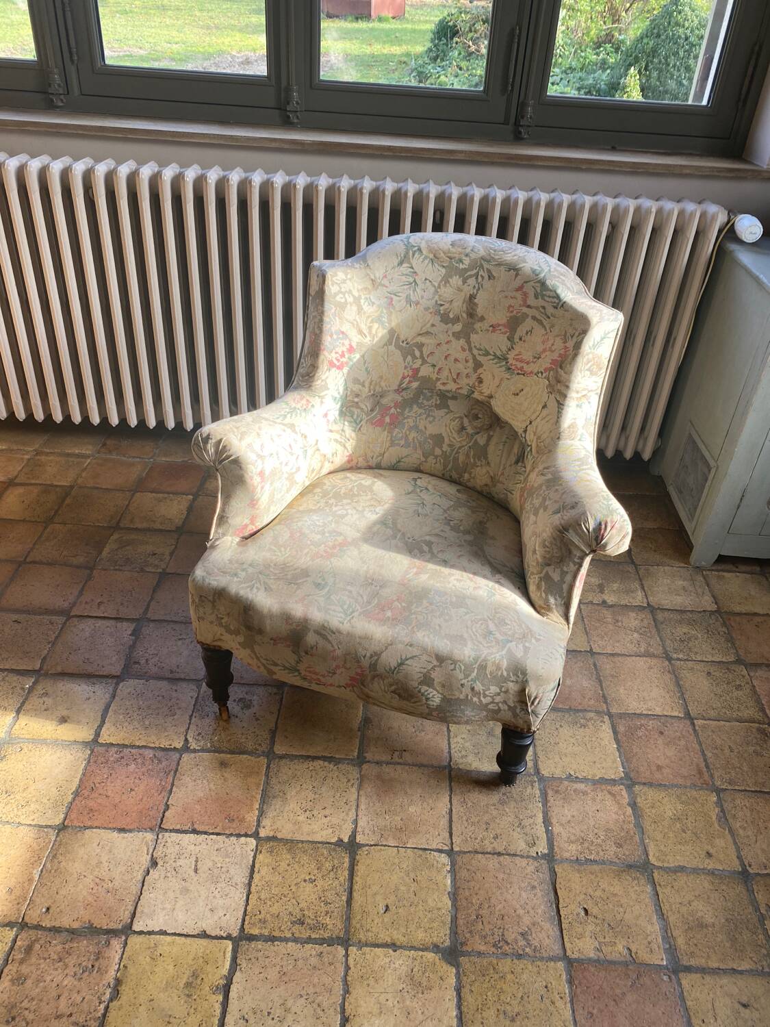 Paire de fauteuils crapaud