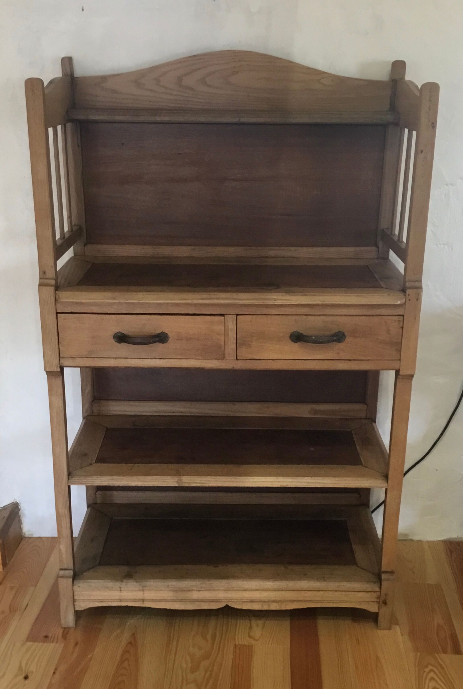 Buffet served early twentieth century in white wood and mahogany