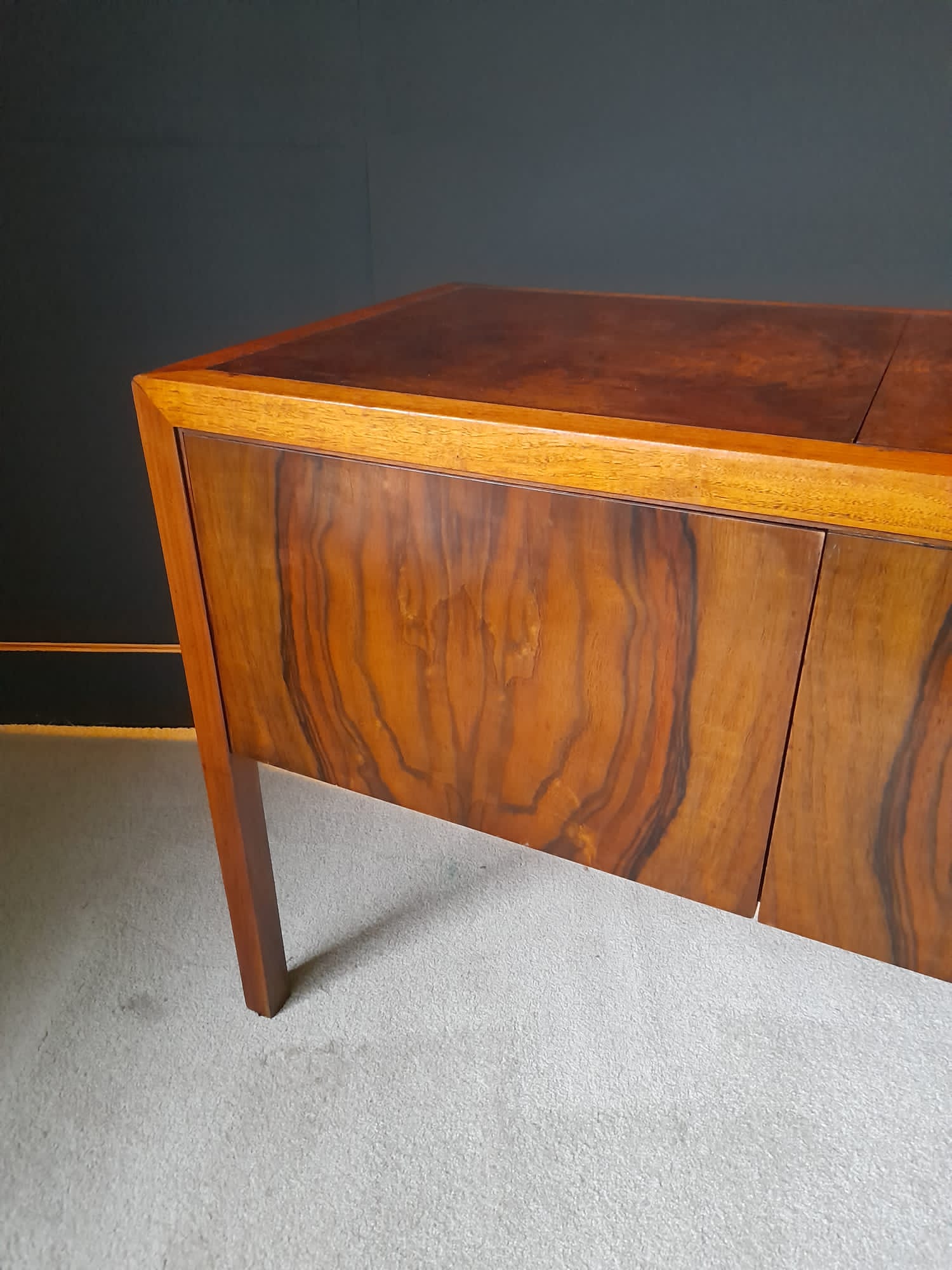 Walnut bramble sideboard Biltrite Canada 1970