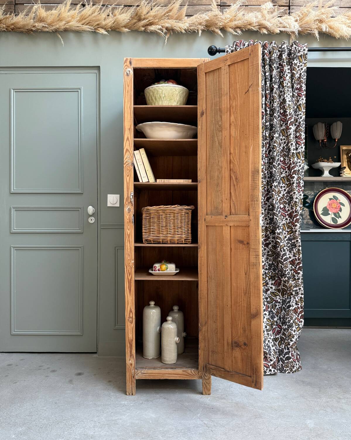 Old locker type bonnet maker (renovated)