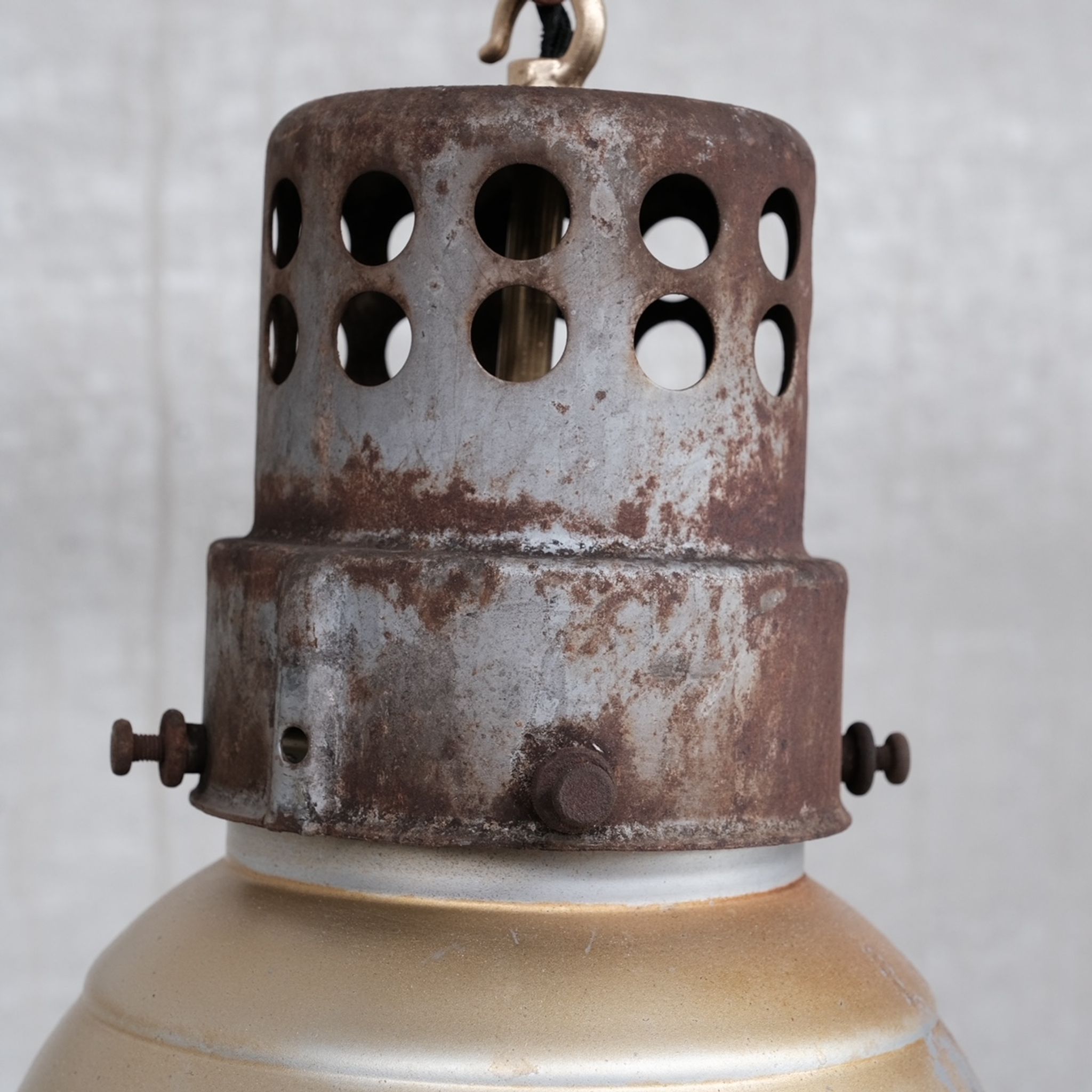 Hanging lamp