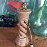 Pied de lampe en bois