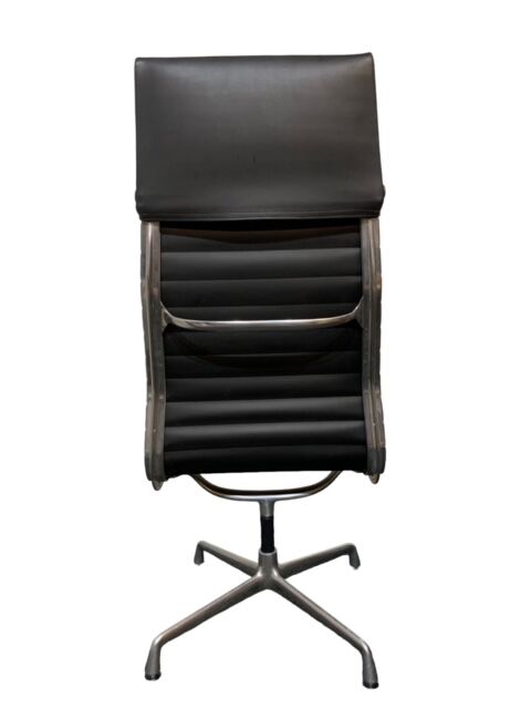 Fauteuil EA119 de Charles & Ray Eames édition Vitra de 2002