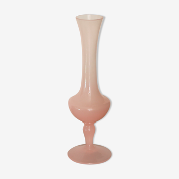 Pink opaline soliflore vase