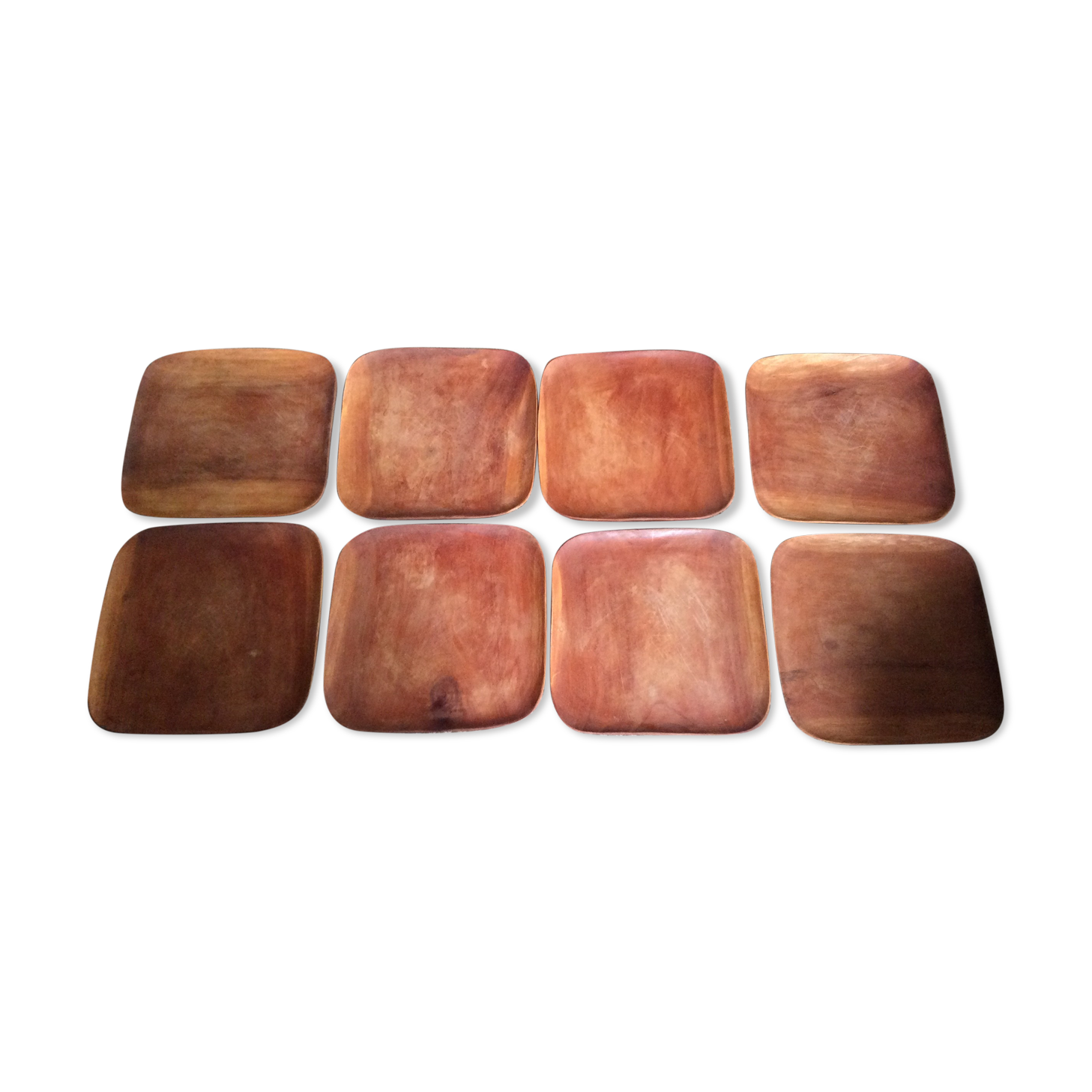 Set of 8 wooden plates