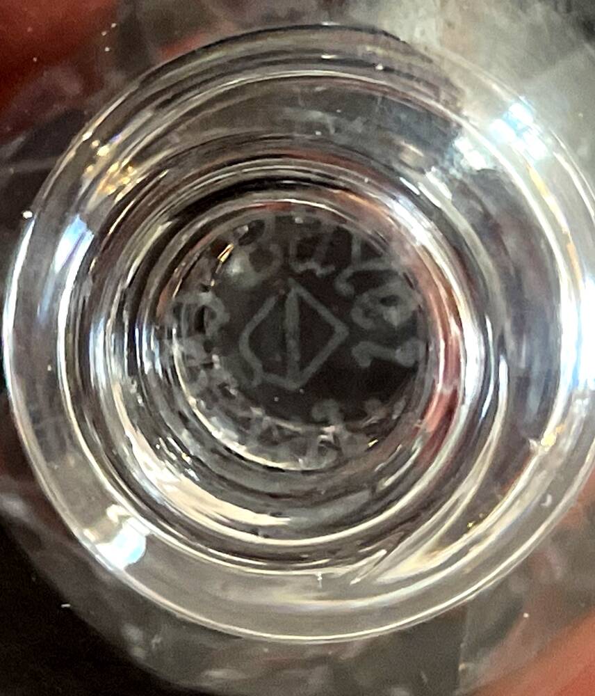 Set of 9 bayel crystal wine glasses elegance table art