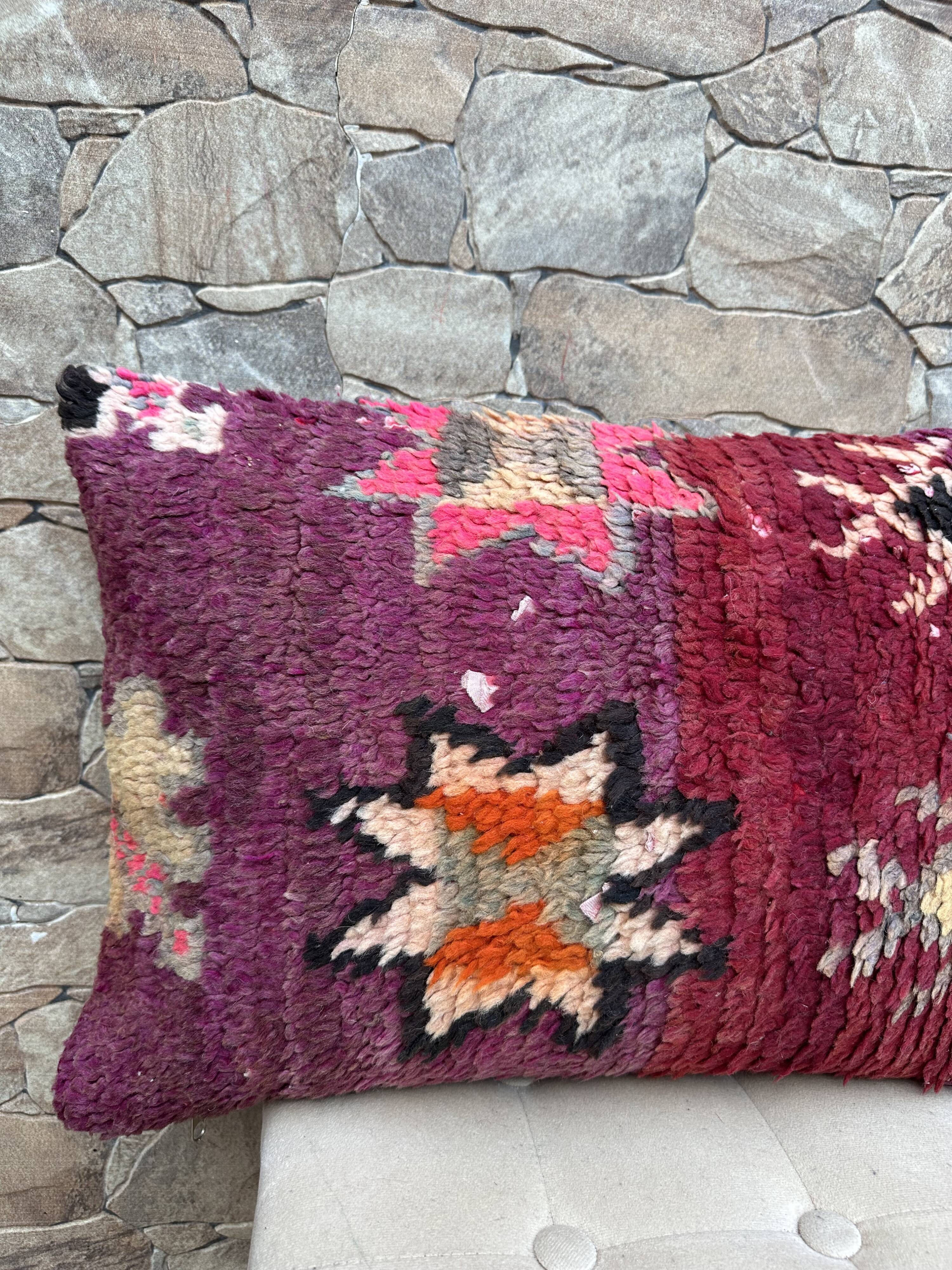 Beautiful vintage Berber Kilim cushion from Morocco