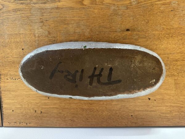 Plat unique en céramique artisanale décor poisson - signé Albert Thiry