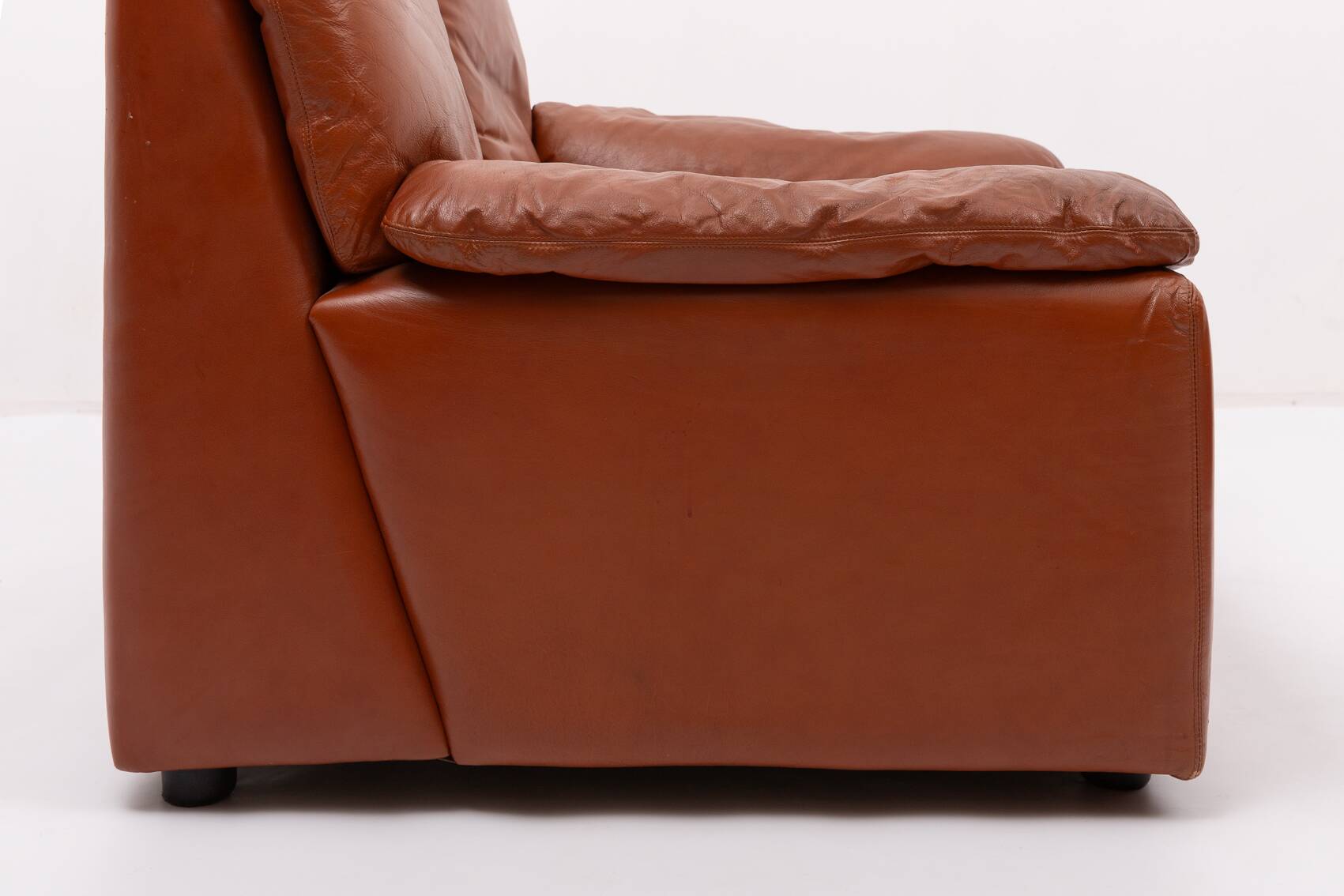 1970’s Vintage Italian design cognac leather lounge chairs