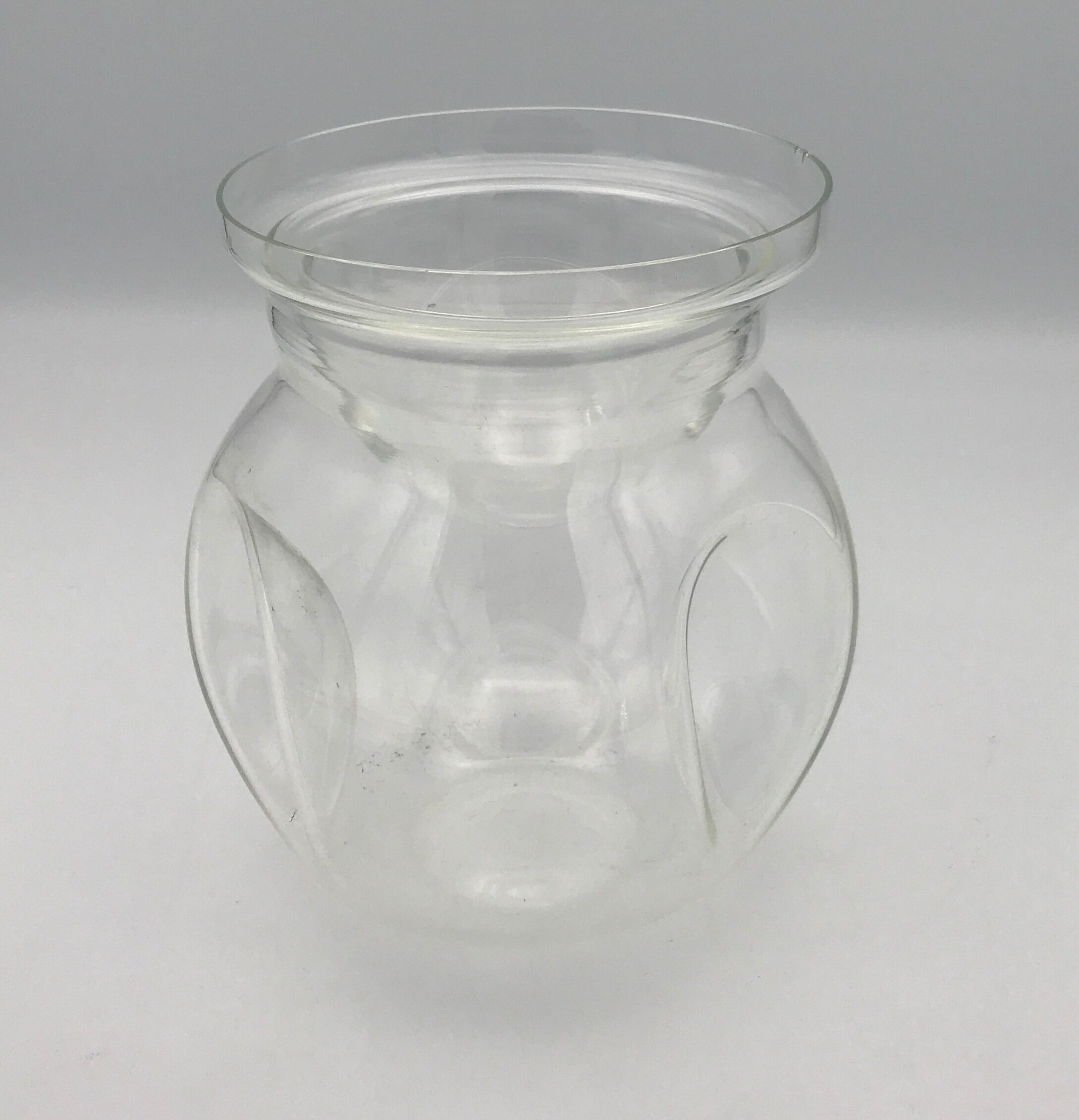 Jar type bonbonnière in translucent glass shape round modernist