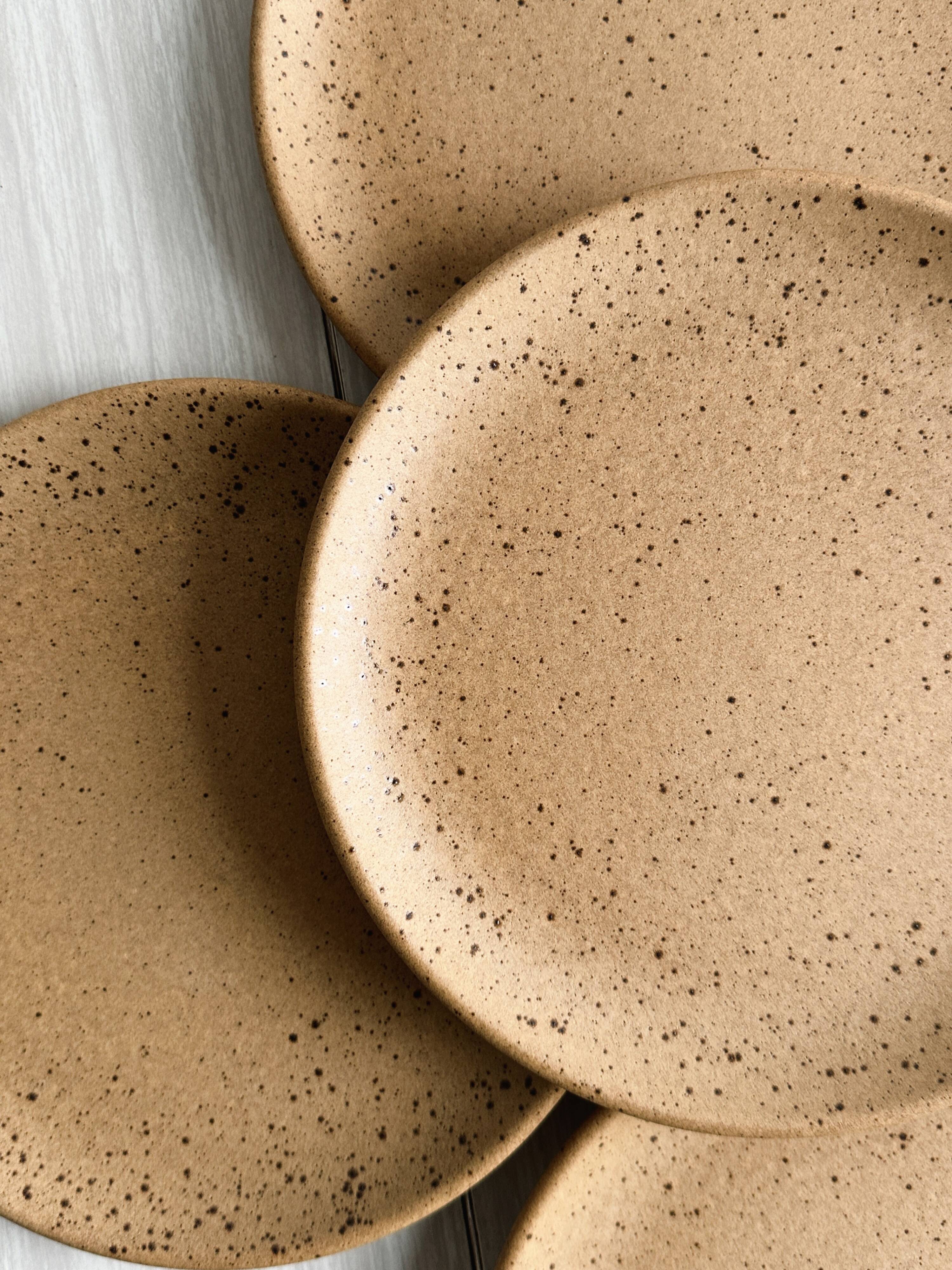 Set of 4 vintage speckled stoneware plates