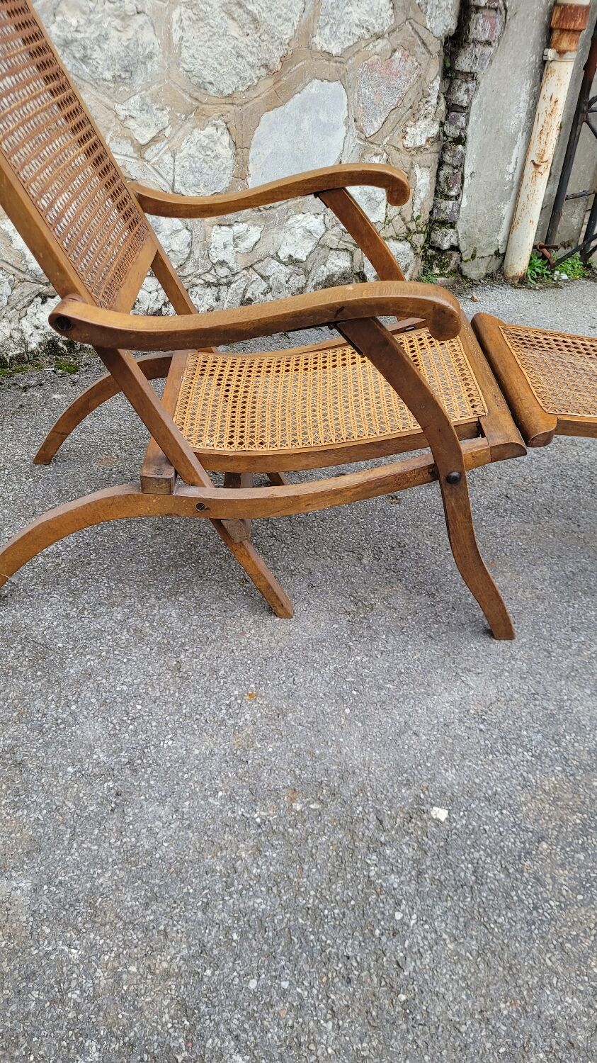 Lounge chair
