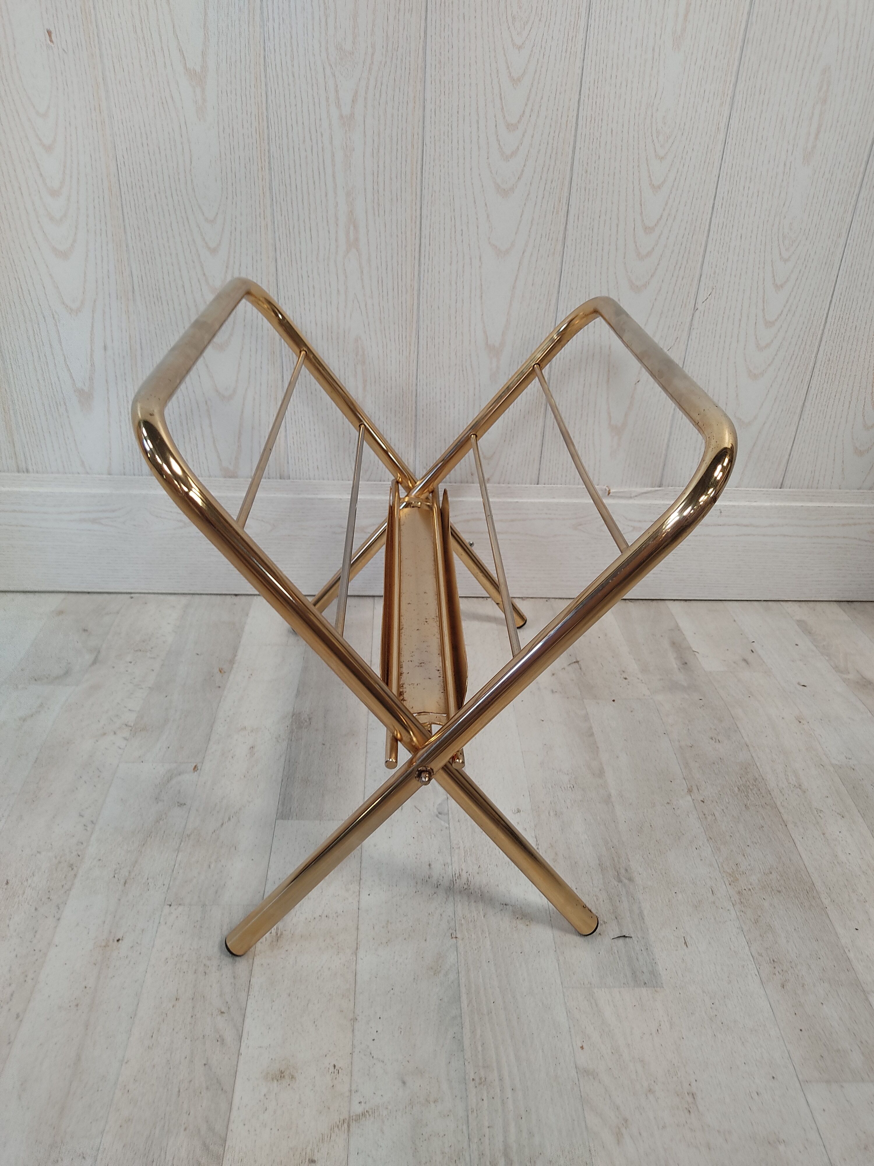 Door vintage brass magazines