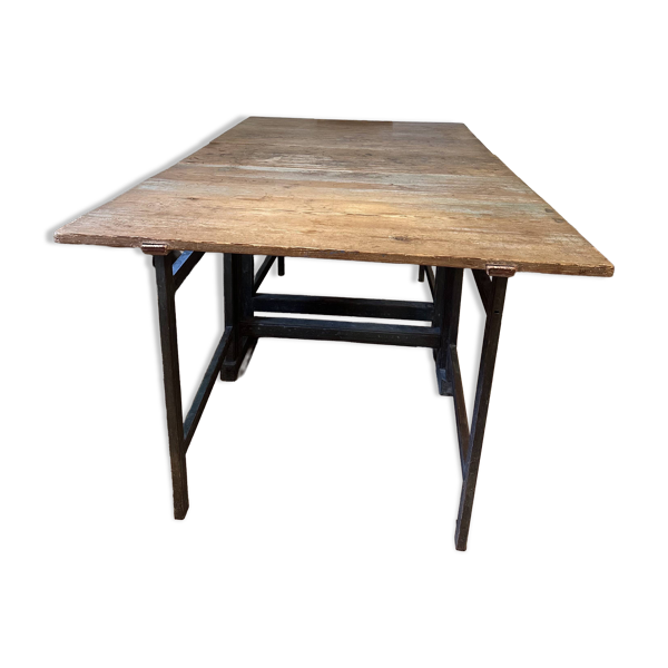 Table à manger suédoise gustavienne
