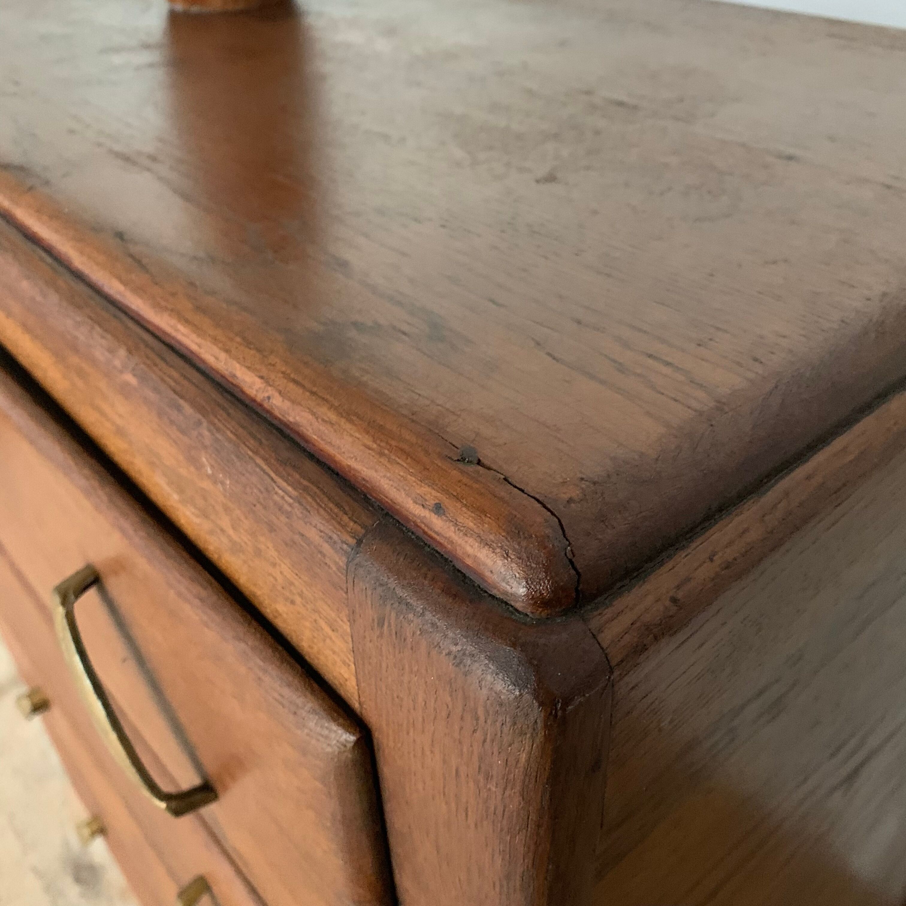 Commode vintage en chêne