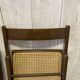 Paire de chaises pliantes avec cannage