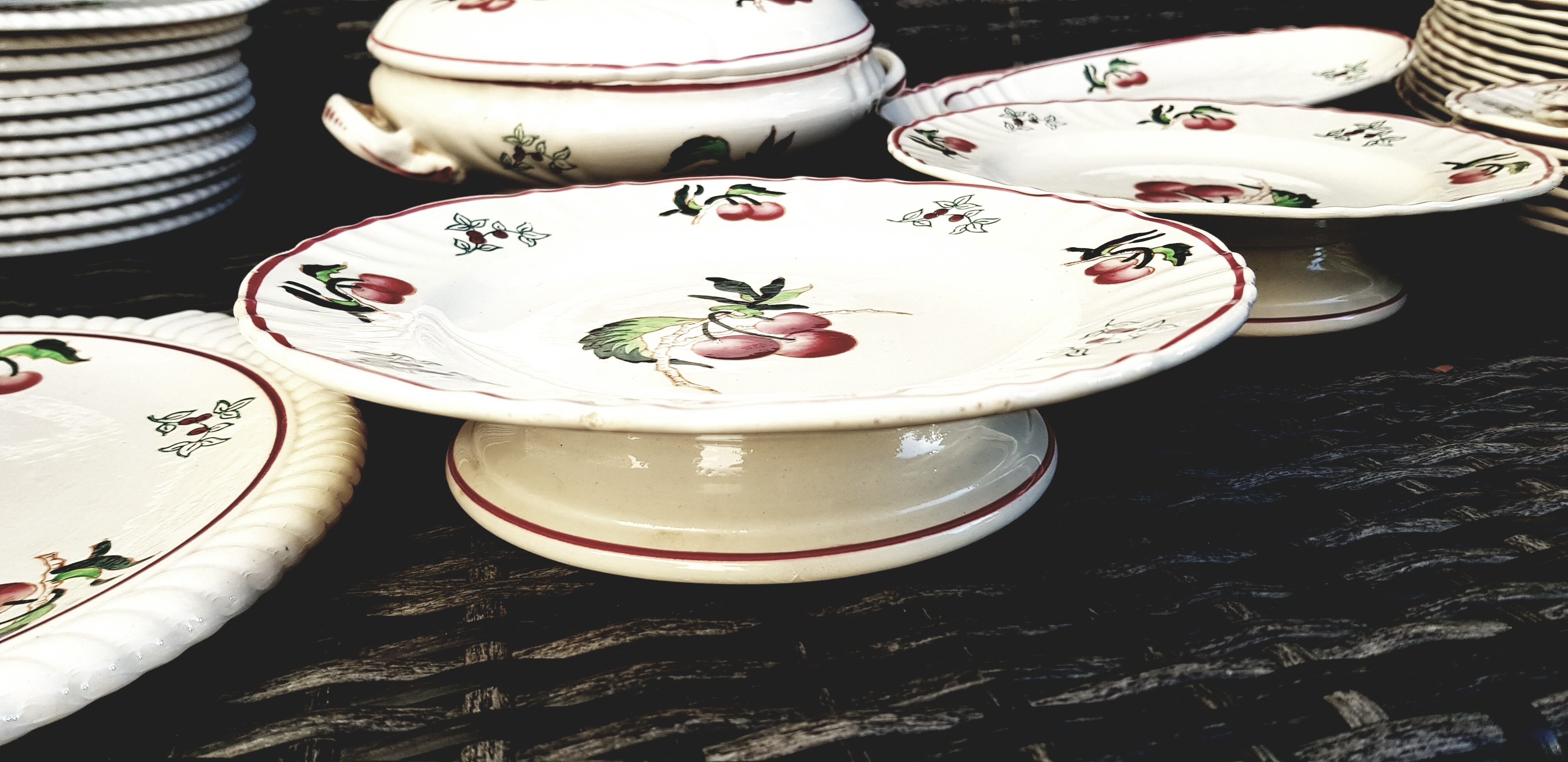 Longwy table service montmorency model