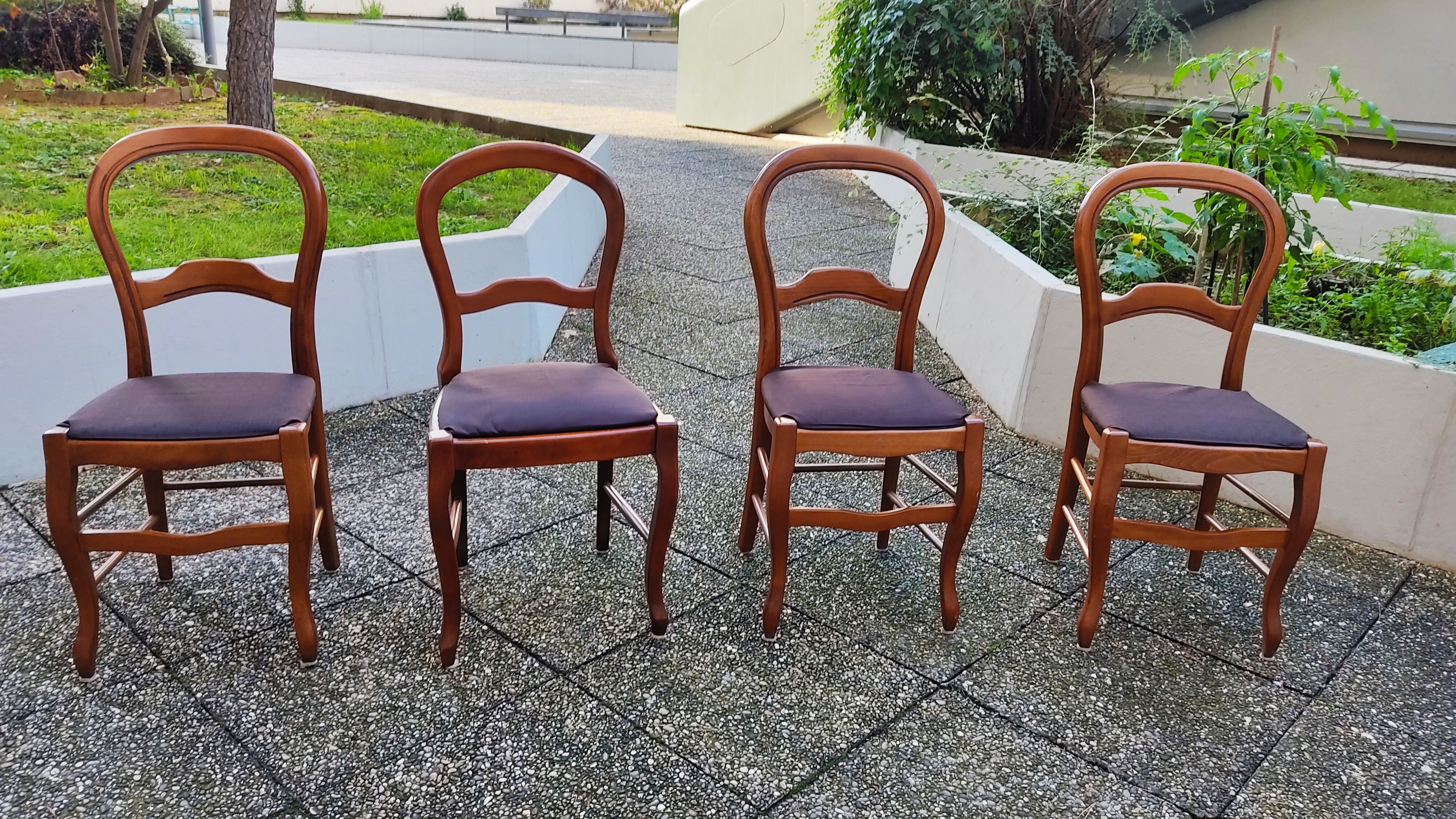 Set of 4 chairs in solid cherry; Louis Philippe style; Violin file; Seat in moleskine
