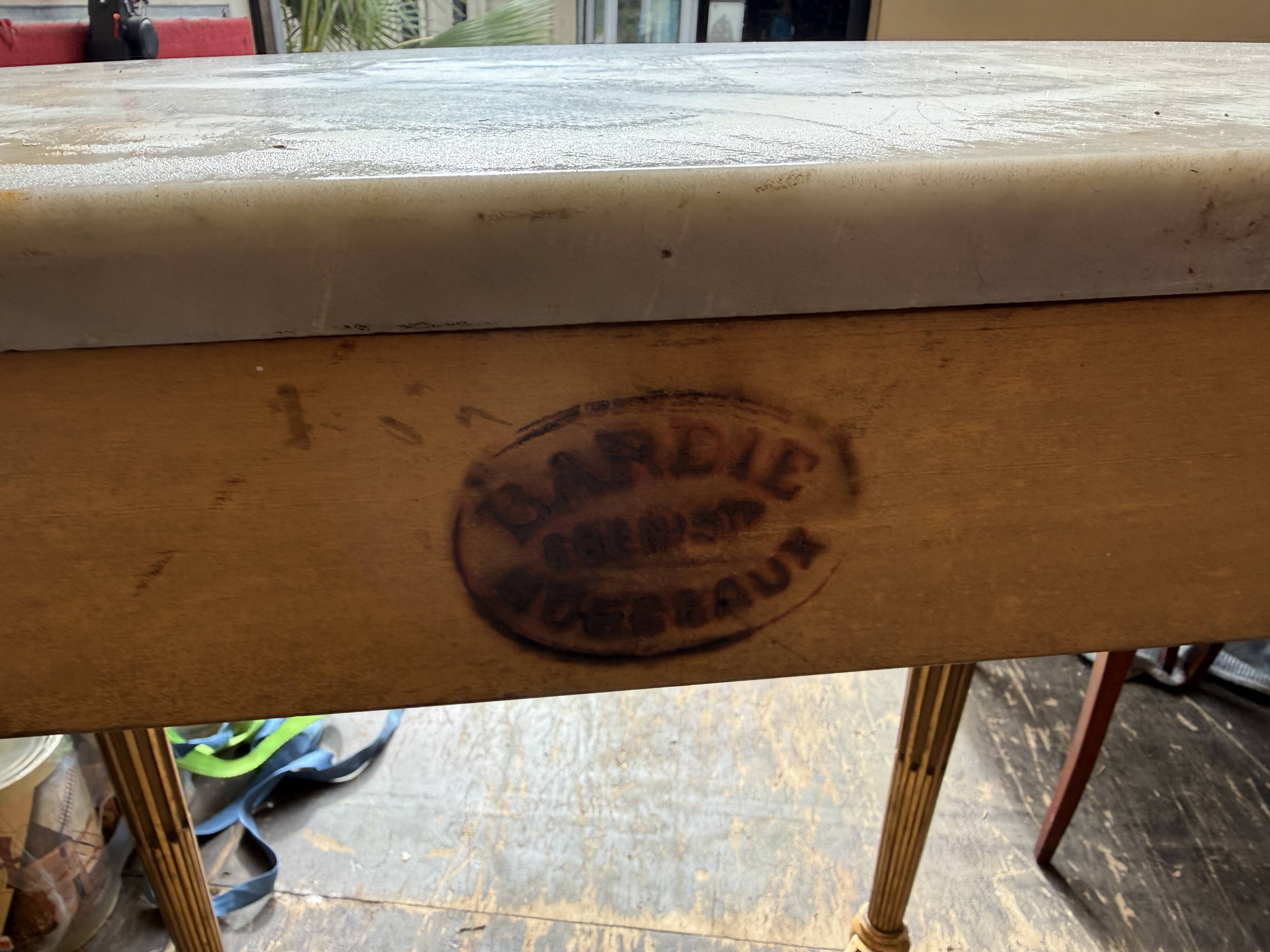 Console louis xvi estampille au fer chaud bardie