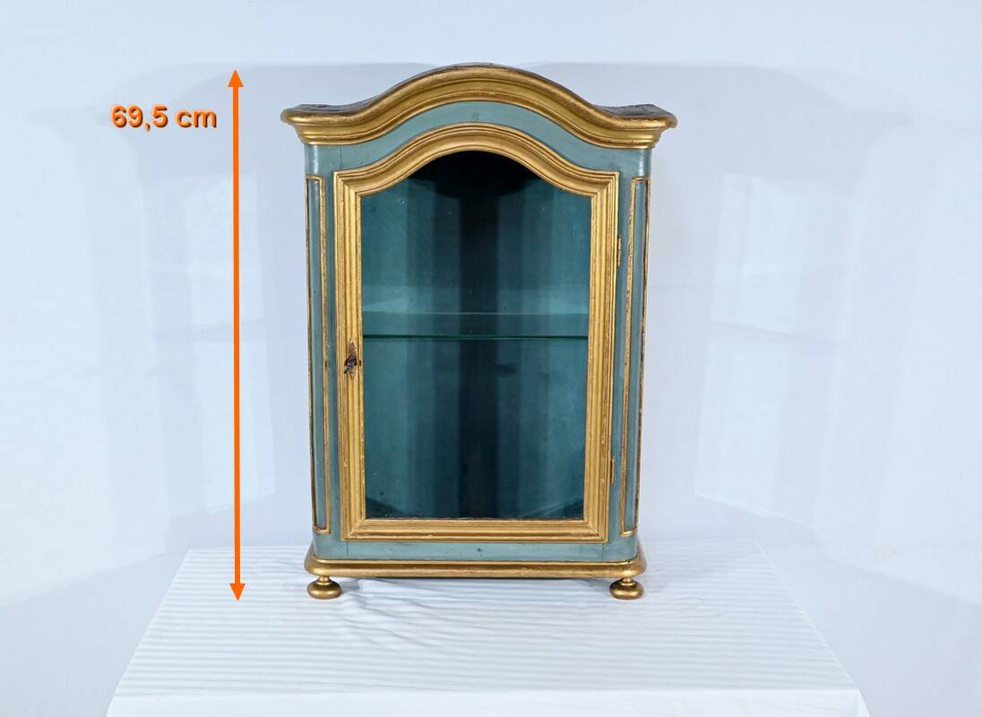 Small Showcase in Painted and Gilded Wood, Louis XV Style – Early 19th Century