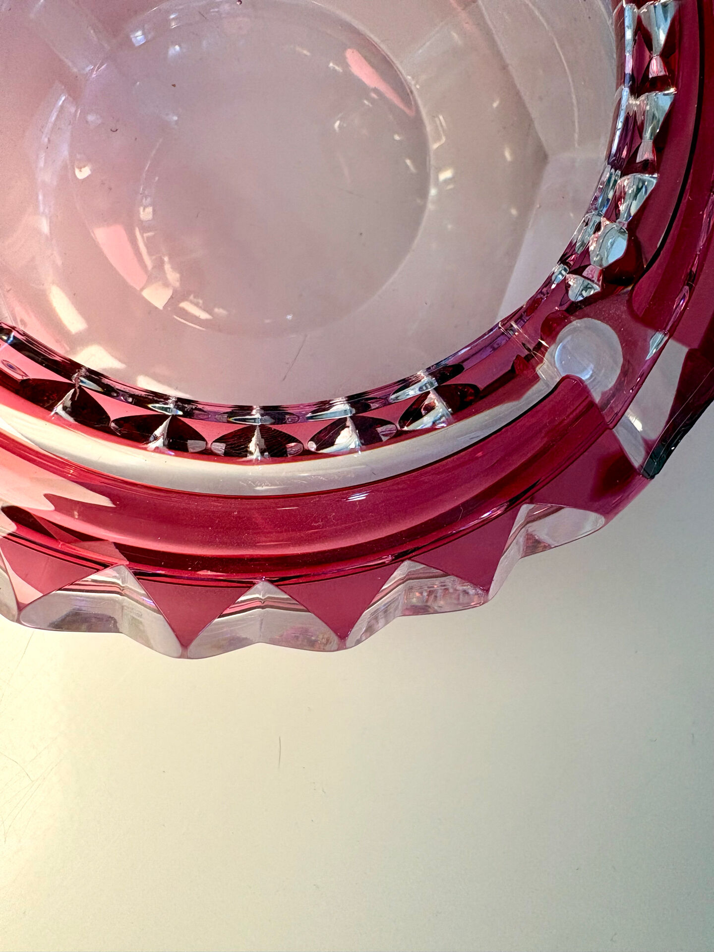 Pink crystal ashtray Val Saint Lambert 1960-1970