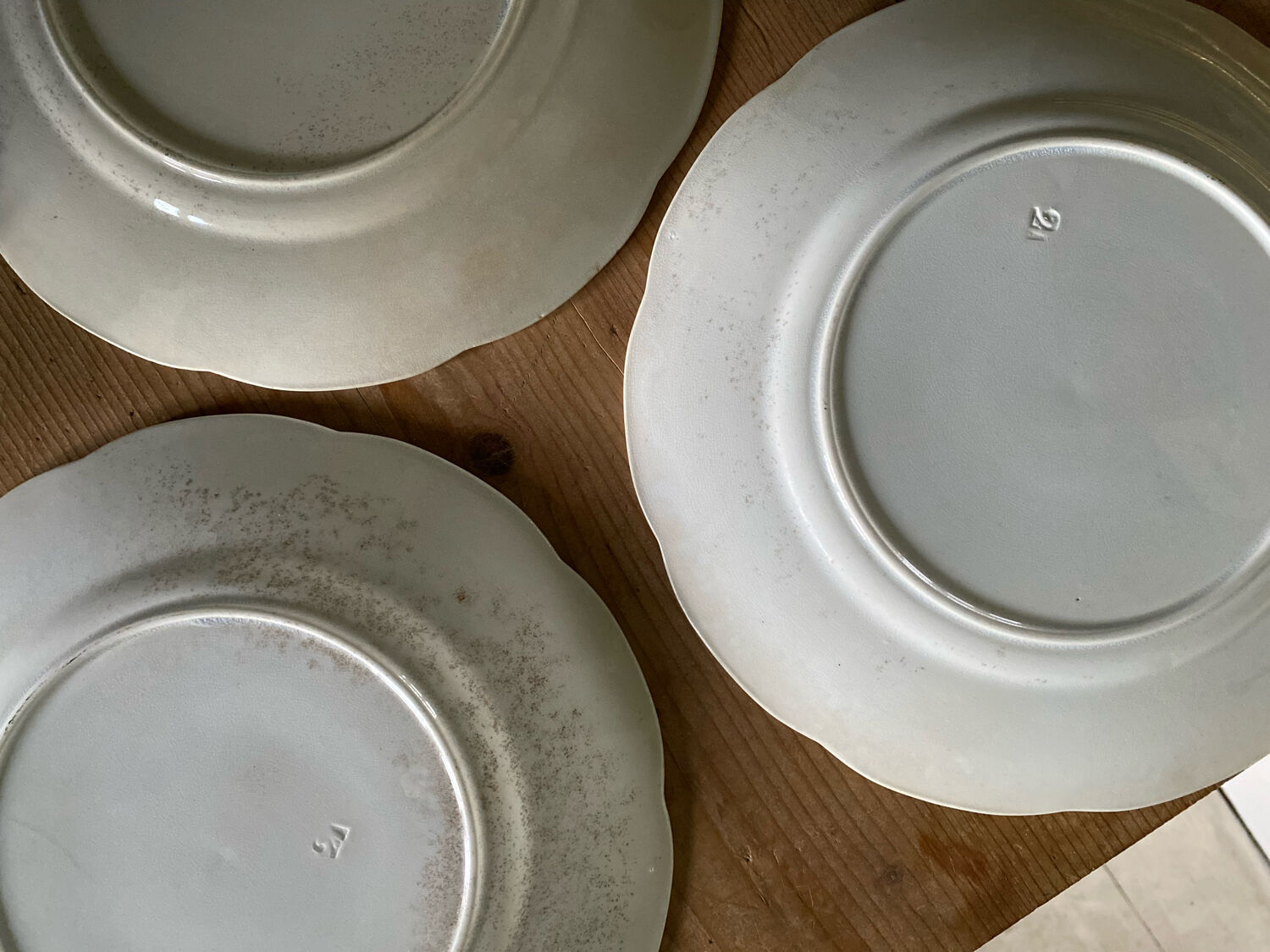 Set of 7 flat plates old iron earth Richelieu de Badonviller