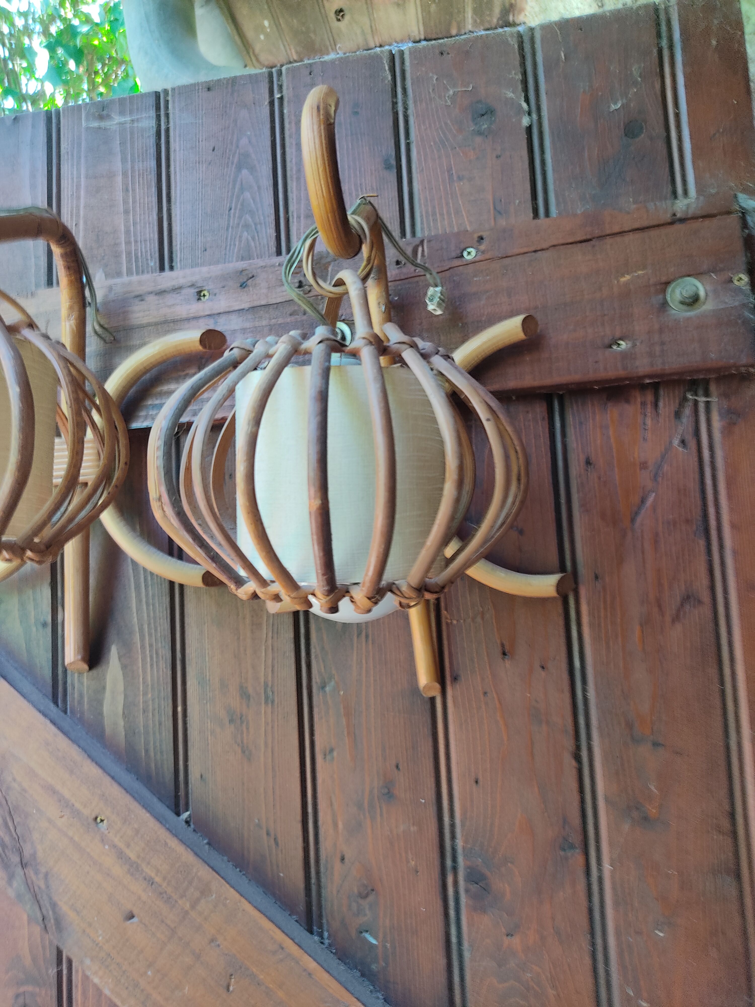 Paire d'appliques rotin vintage