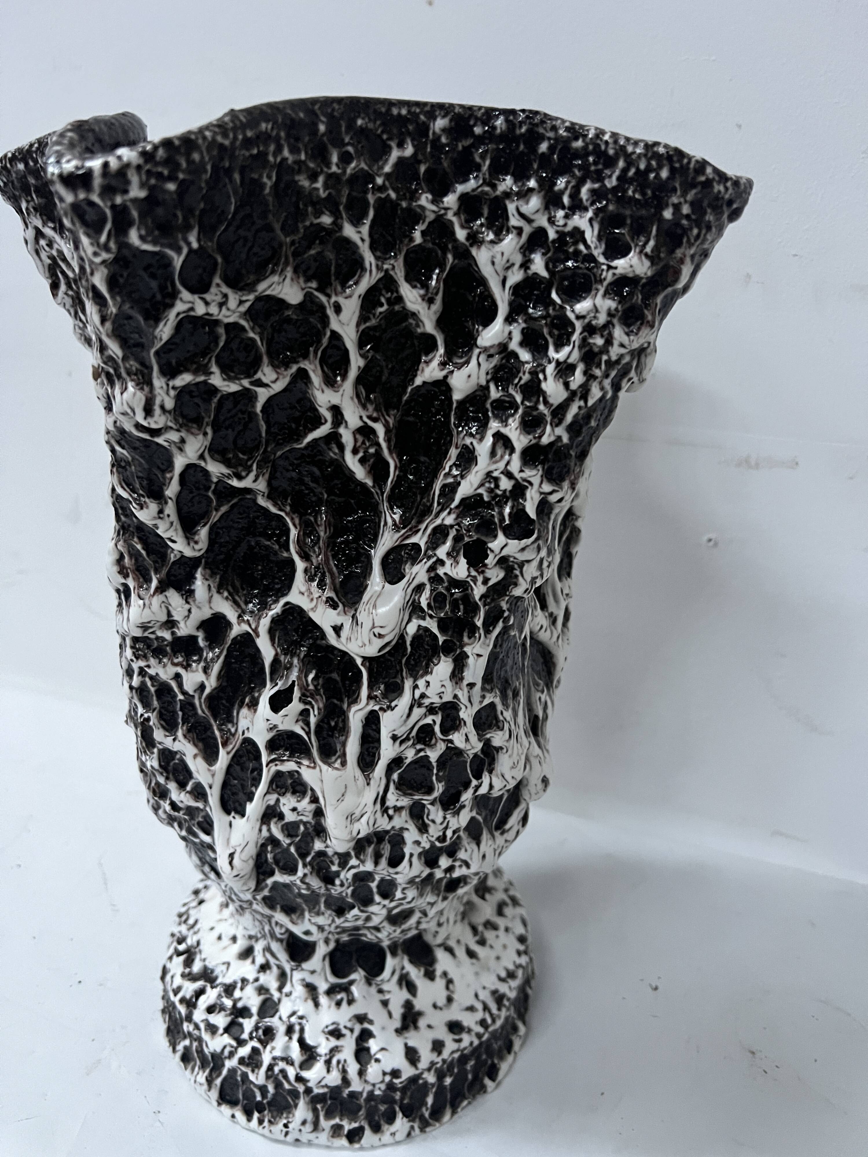 "Marius GIUGE Vallauris" Vase on pedestal with lava decoration 20th century