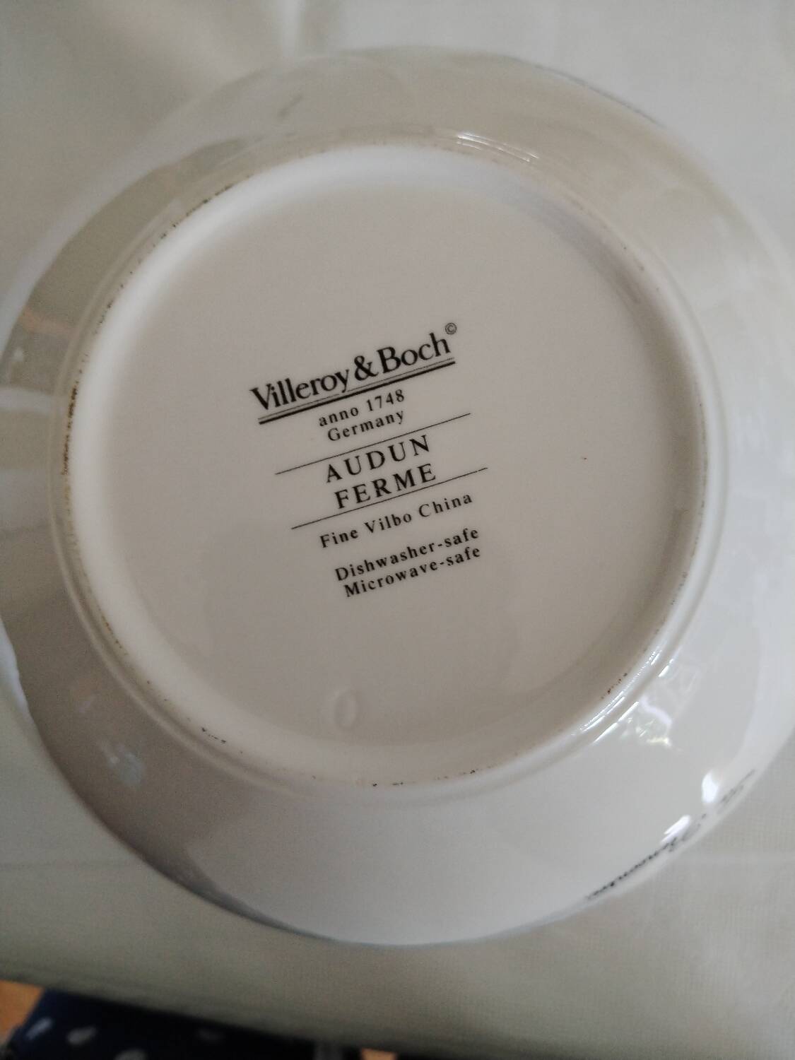 Villeroy and boch vase