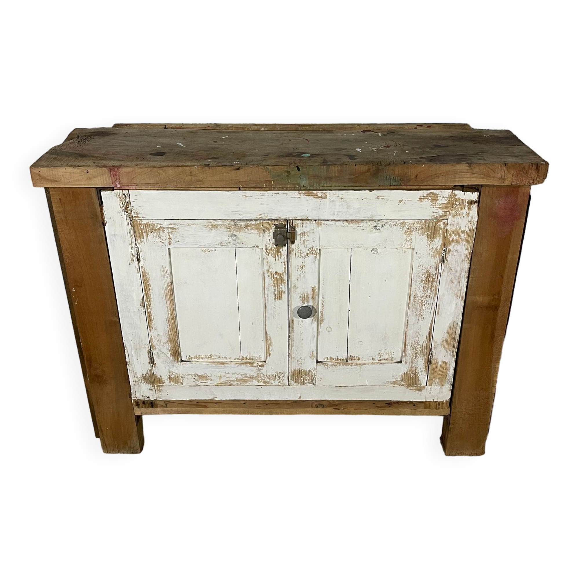 Old wooden establishment