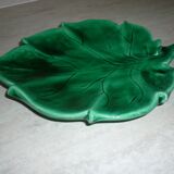Empty pocket in vintage ceramic