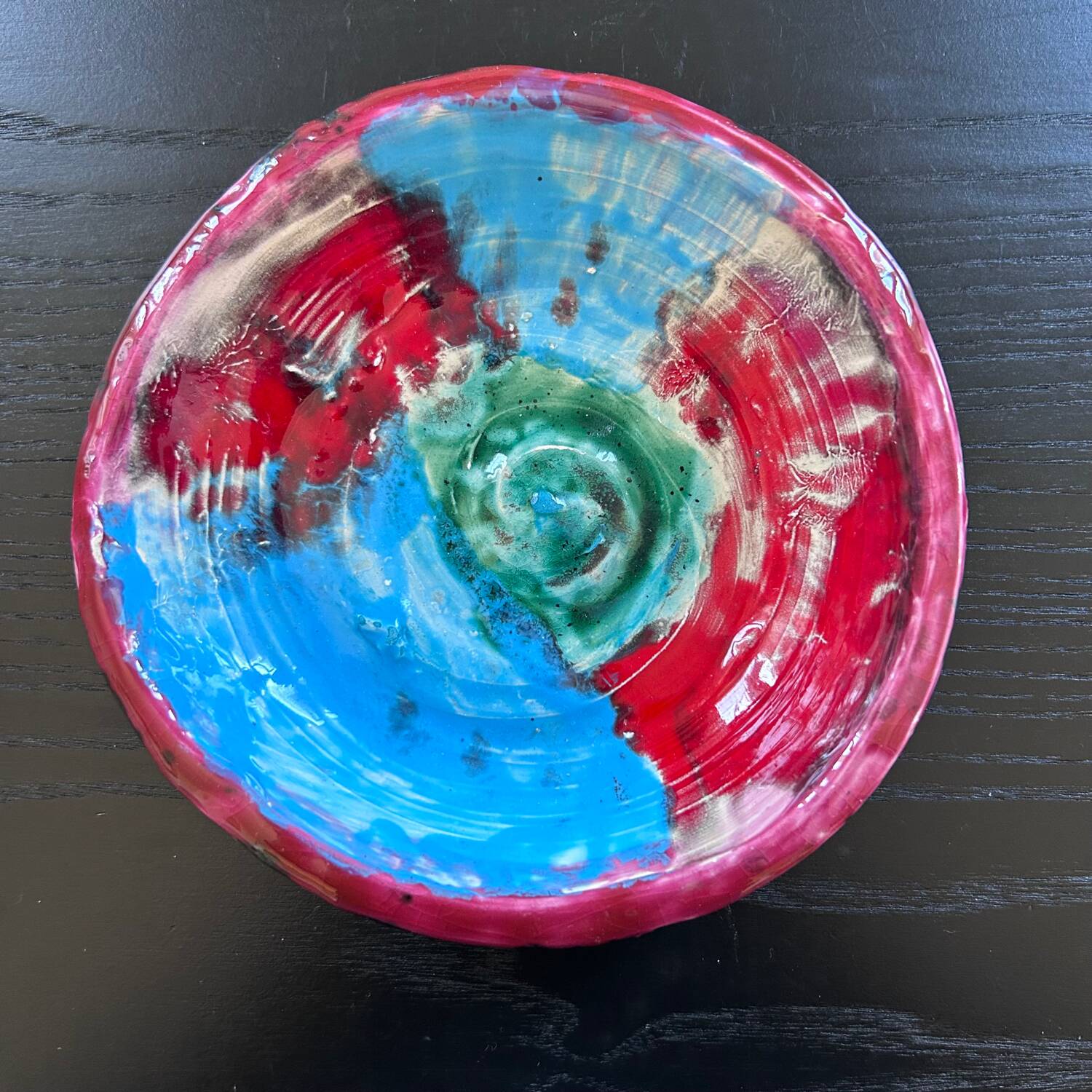 Multicolored artist's pocket emptier