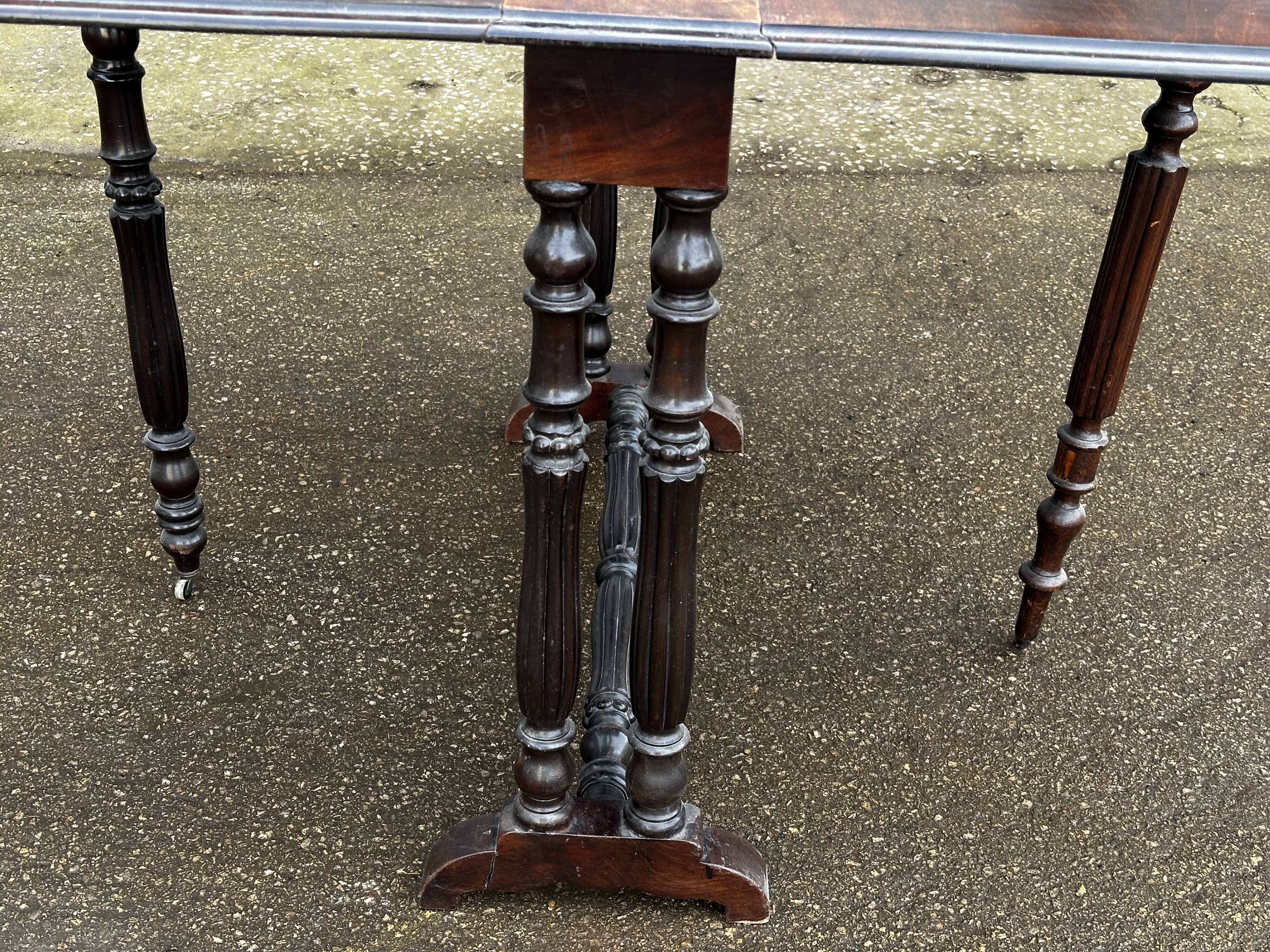 Victorian Mahogany Gate-Leg (folding) Table