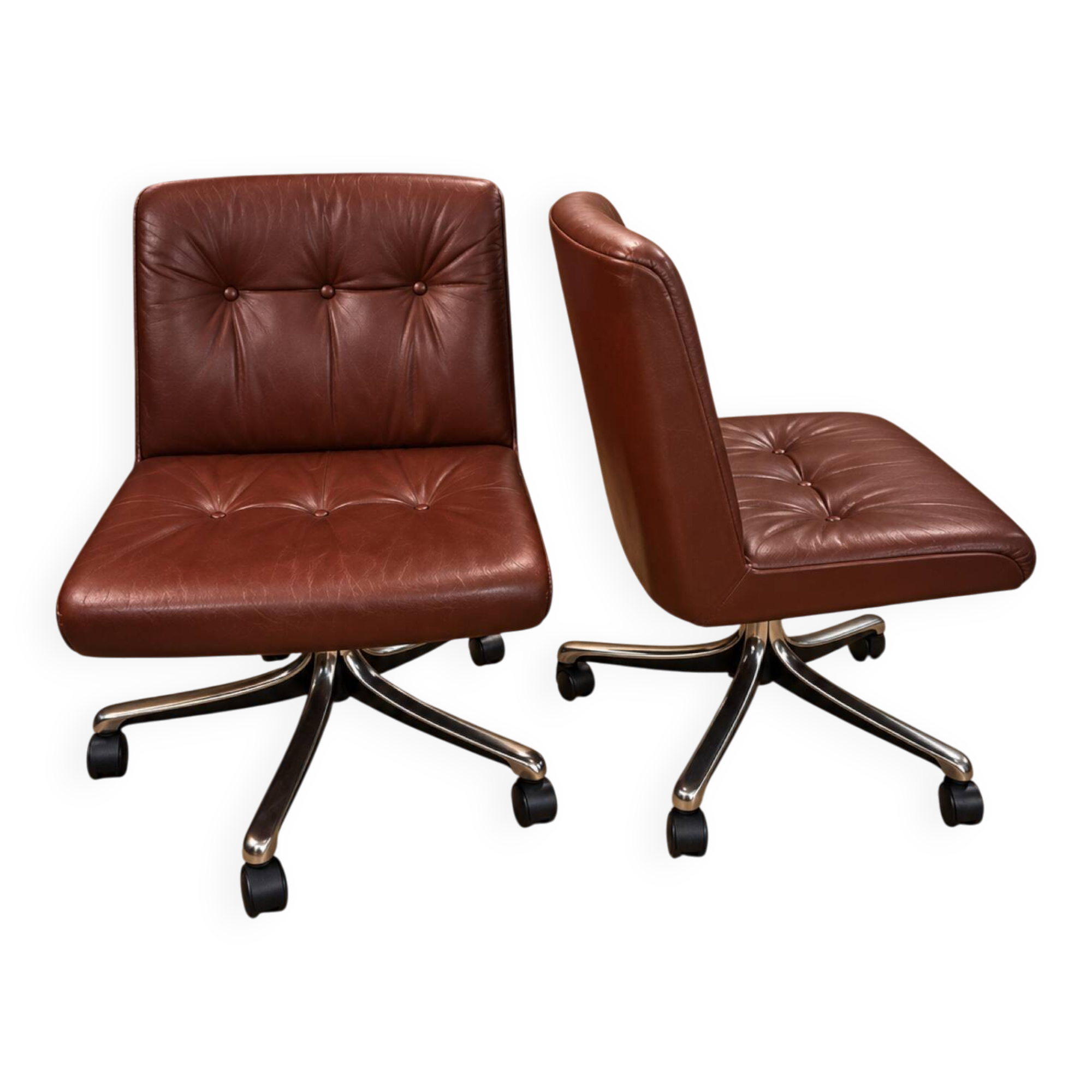 Pair of P128 armchairs by Osvaldo Borsani circa 1970