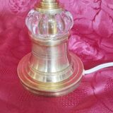 Column table lamp with tassels