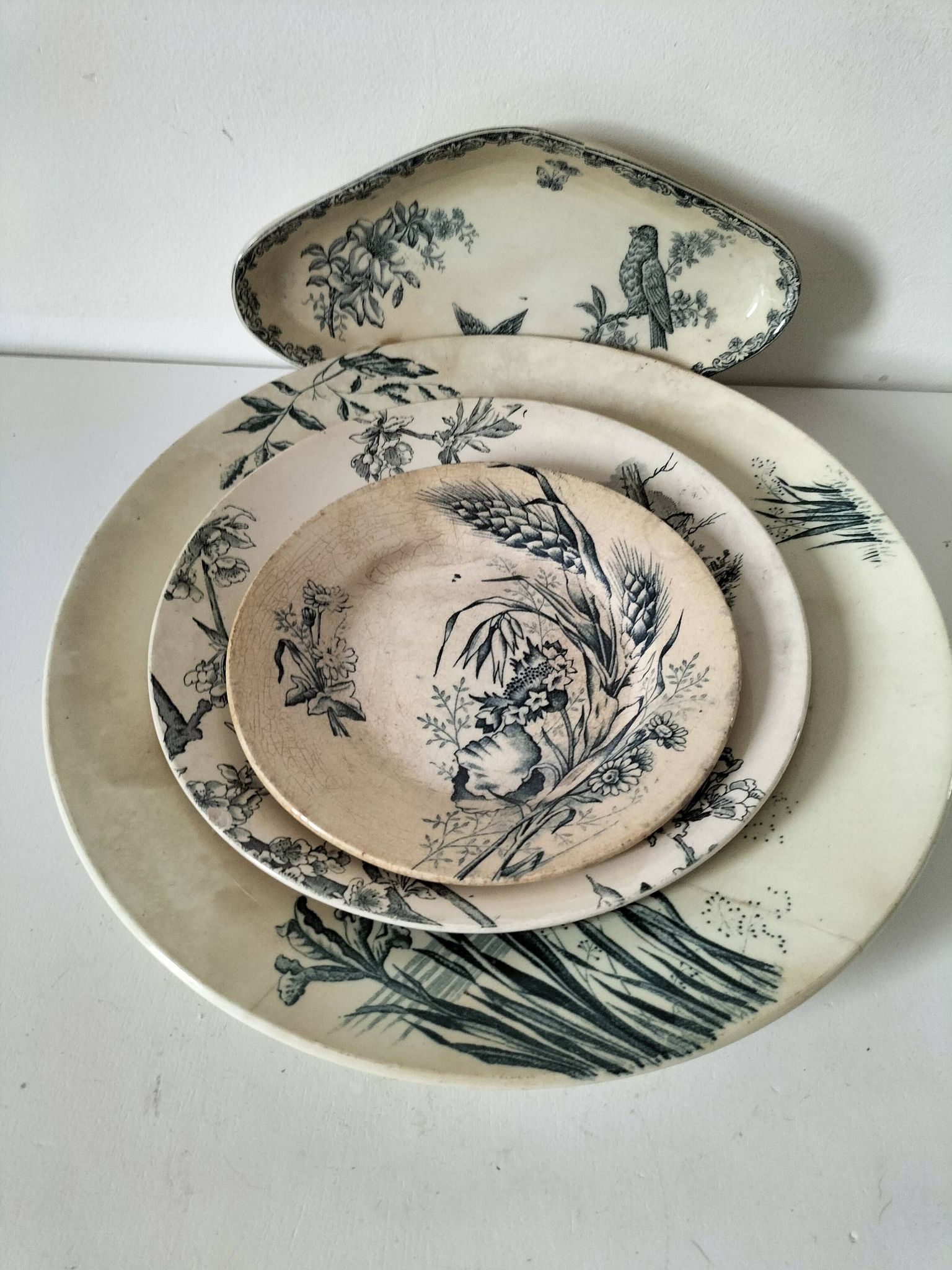 Ensemble 4 terres de fer anciennes – décors naturalistes – vers 1890-1910