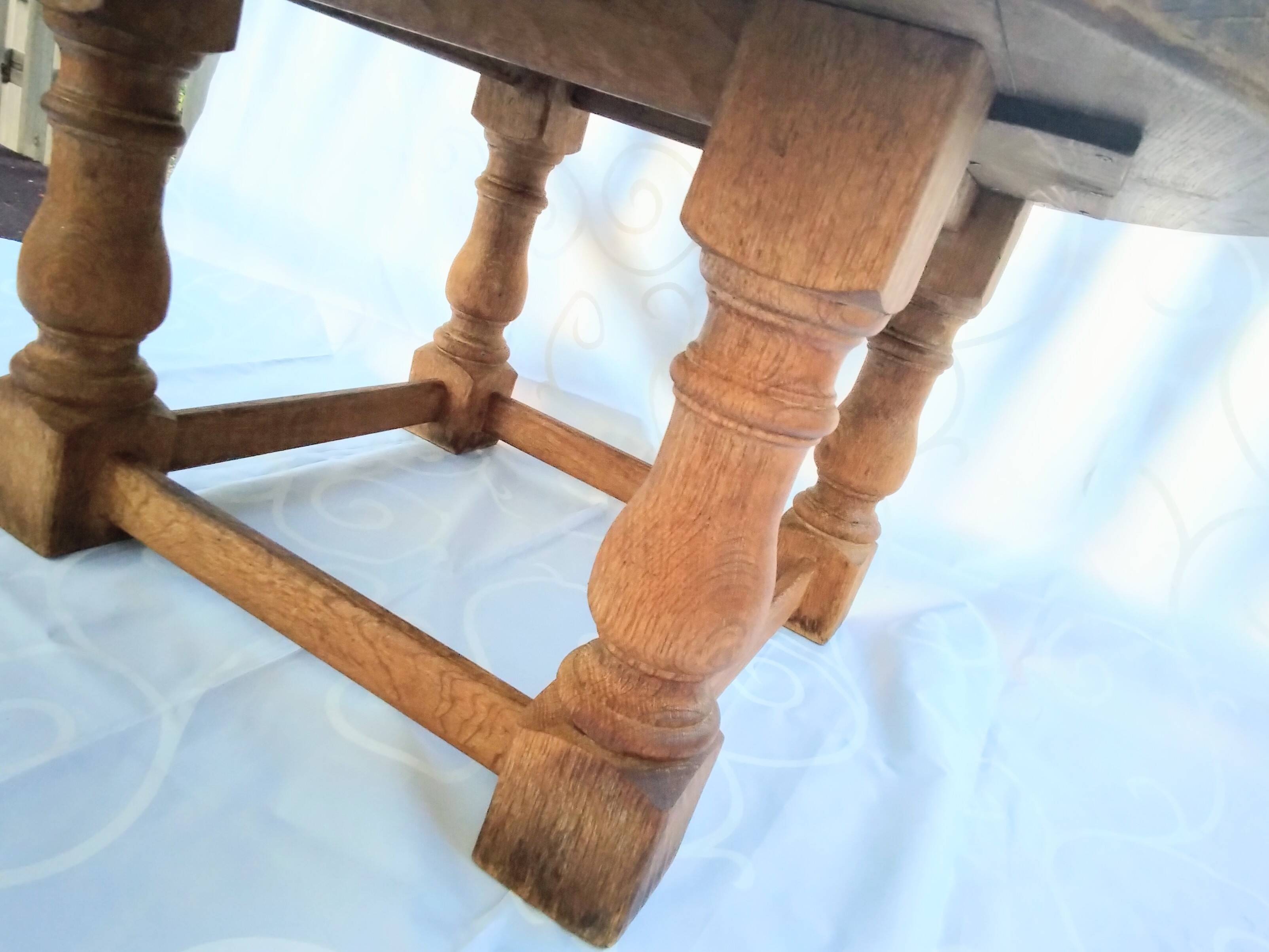 Grande table basse en bois massif