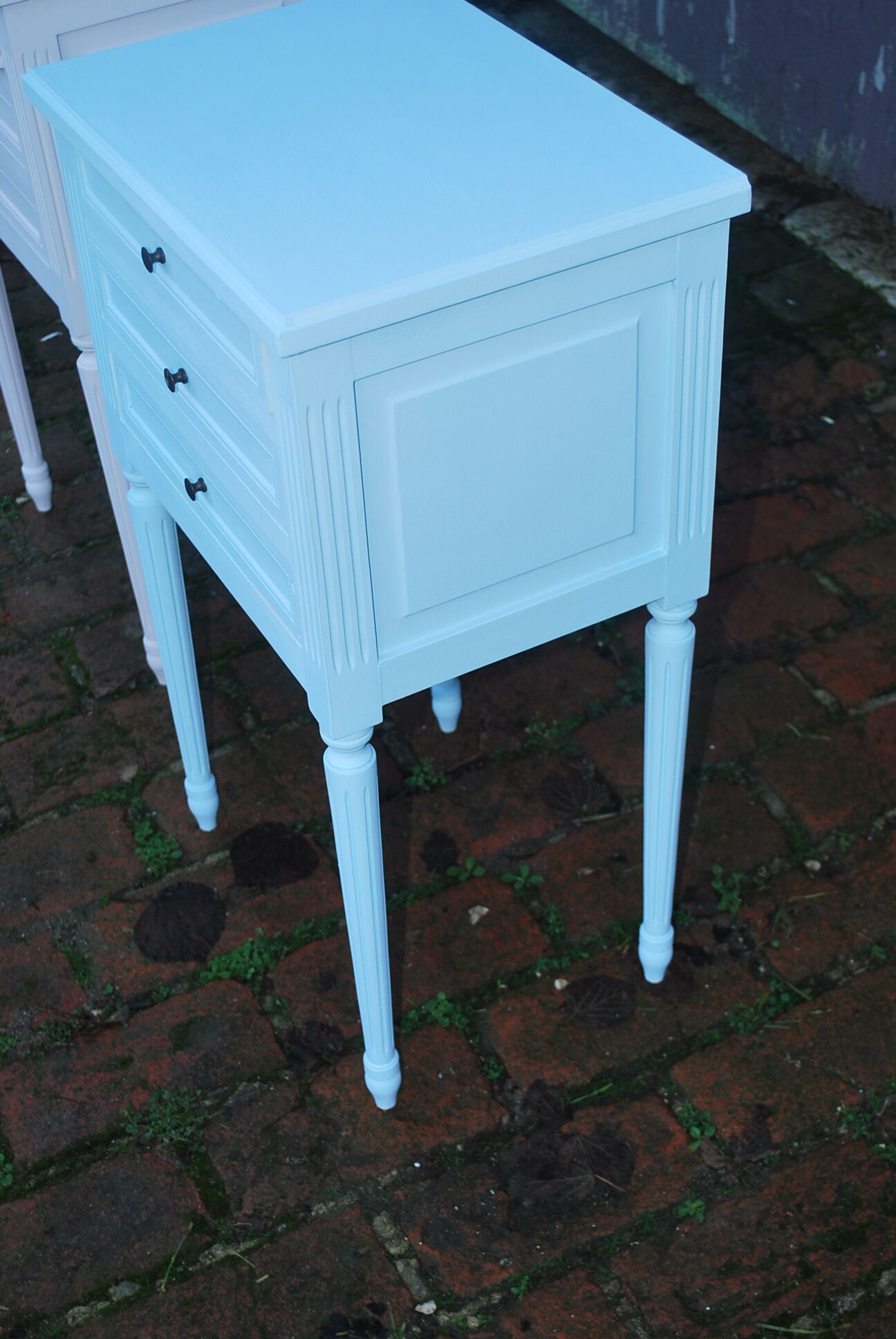 Paire de tables de chevets