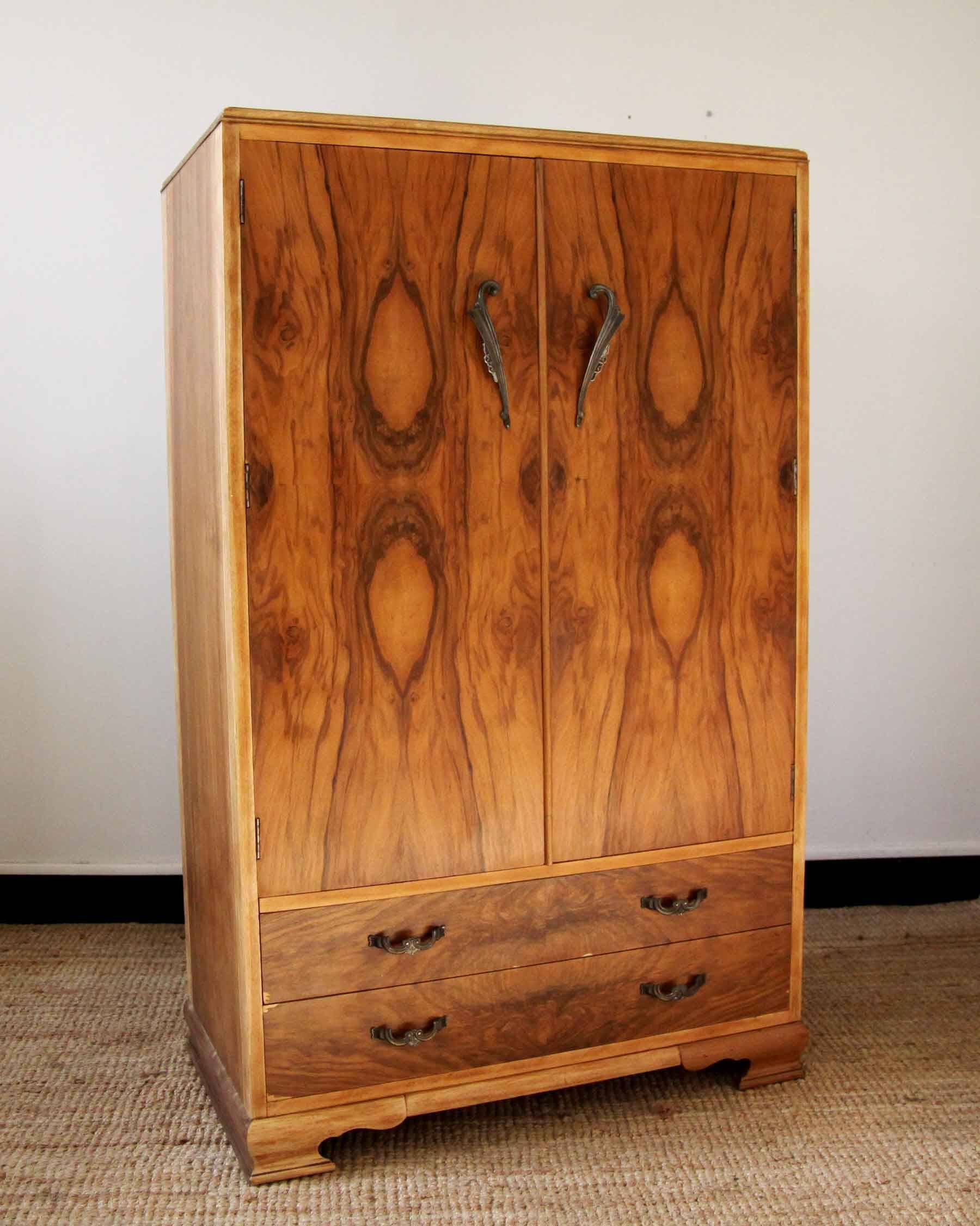 Armoire anglaise Art Déco