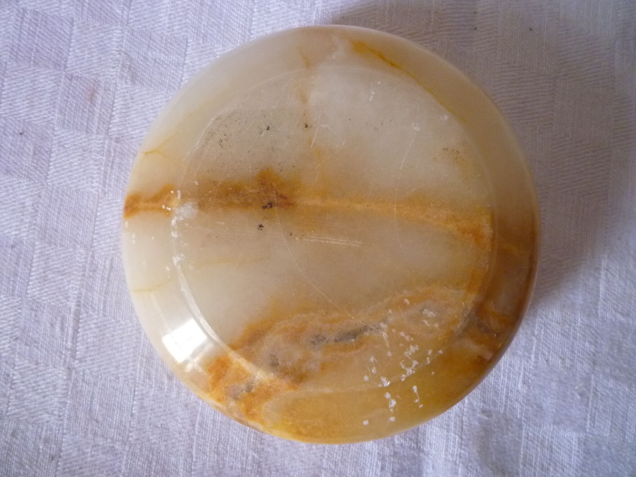 White marble onyx ashtray