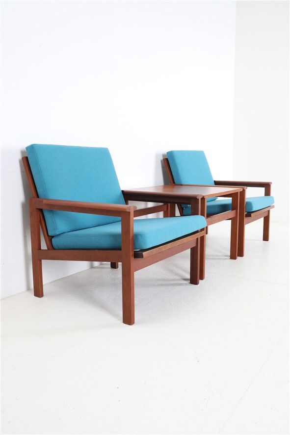 Ensemble de 2 fauteuils en teck "Capella" restaurés d'Illum Wikkelsø / Niels Eilersen.