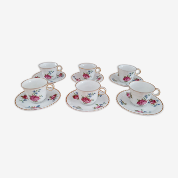 Lot de 6 tasses à café et sous-tasses décor fleuri et liseré doré, porcelaine de Limoges Bernardaud