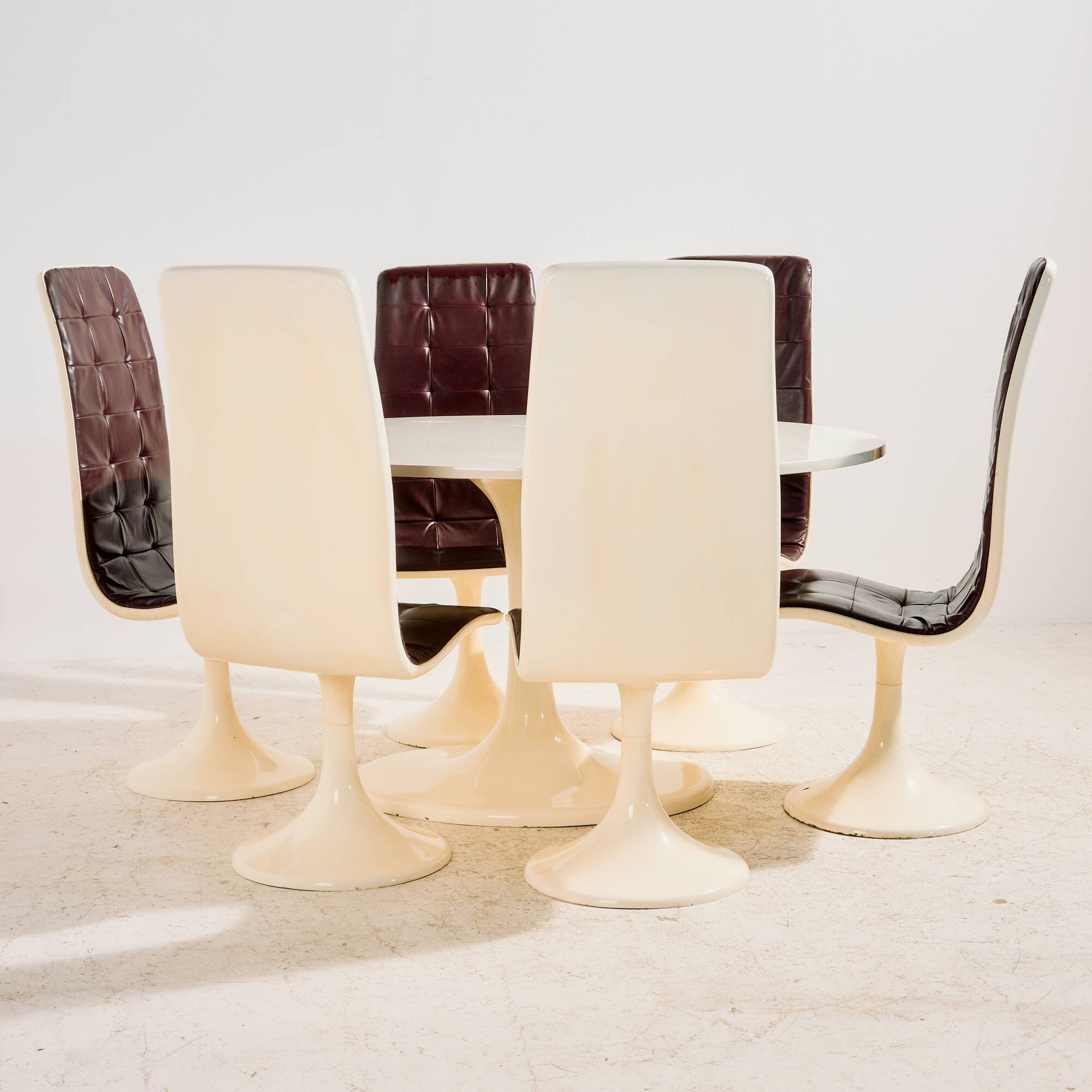 Hungarian dining room set in fibreglass by Imre Scholtz, set of 7