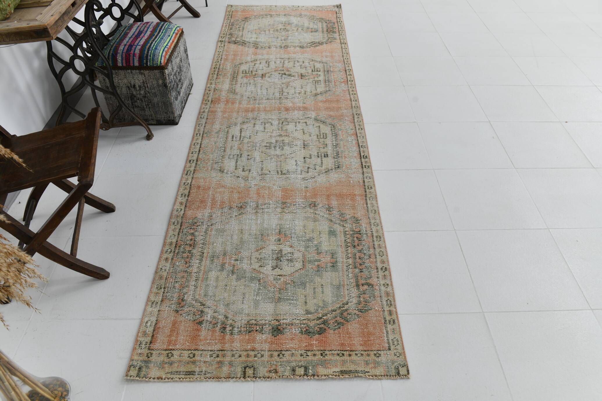 3x10 57s Antique Vintage Runner Rug, 91x318Cm