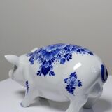 Small vintage Dutch porcelain Delft blue pig collection