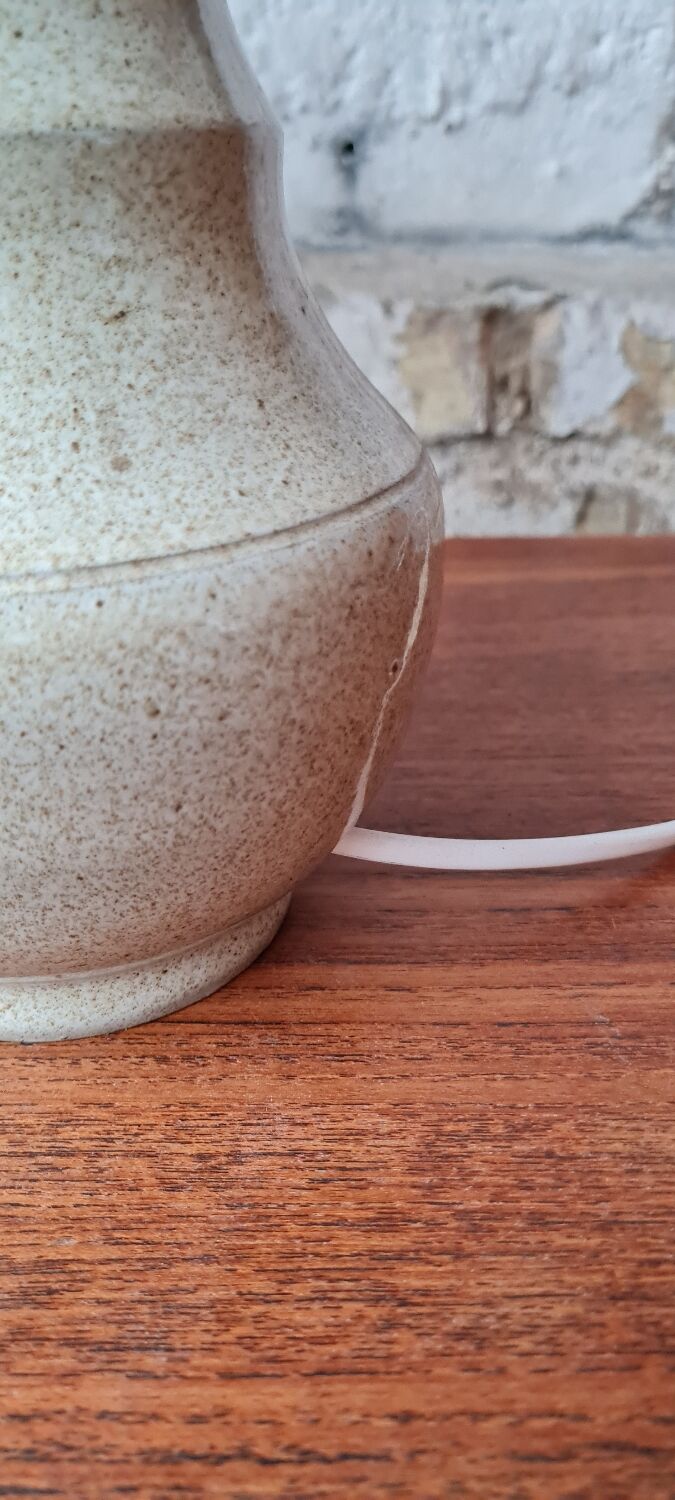 Marsh sandstone lamp