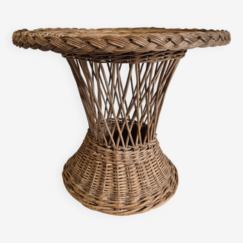 Rattan table