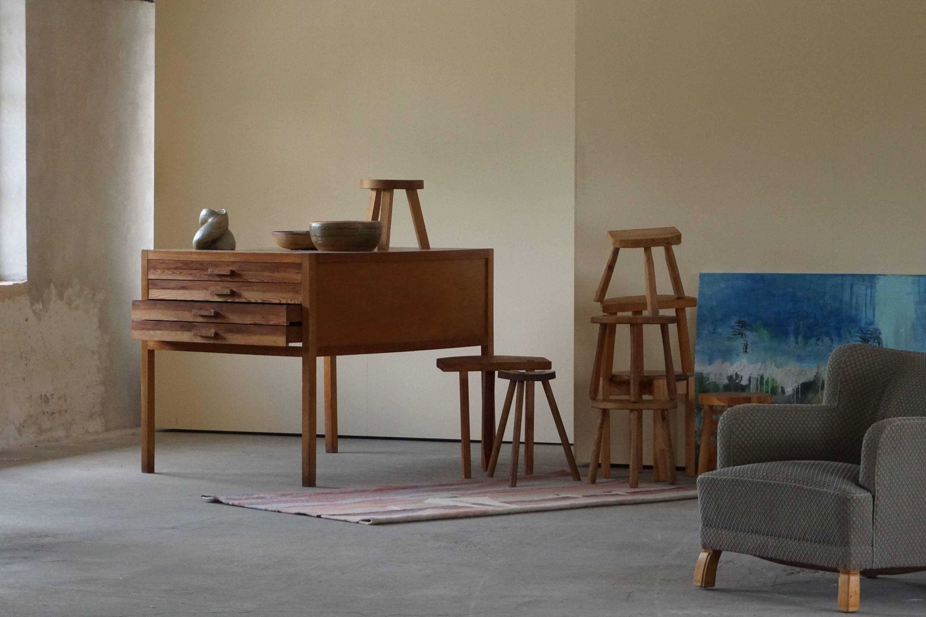 Large Danish drawing cabinet from the mid-century in pine and beech, 1960s.