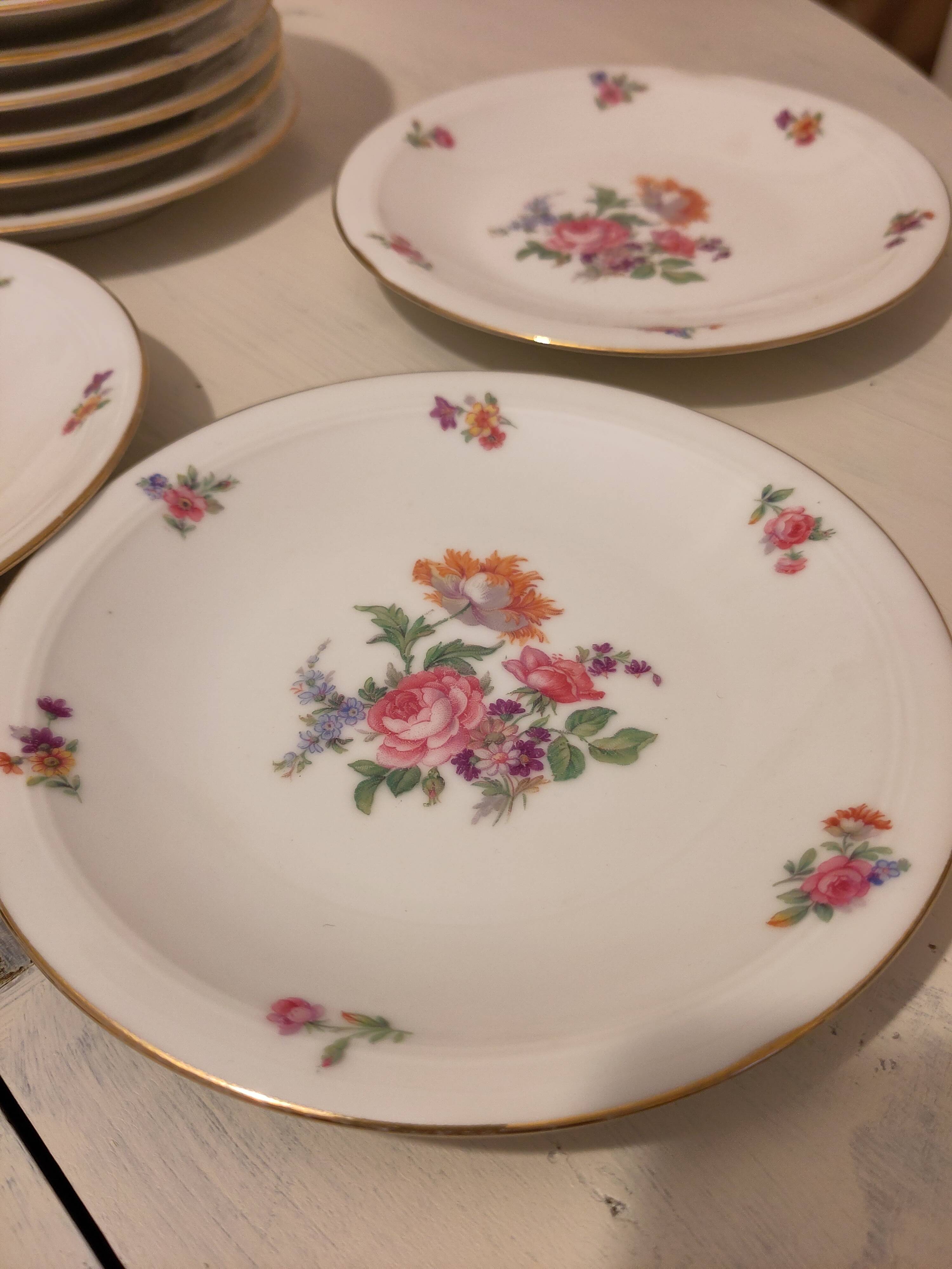 10 dessert plates